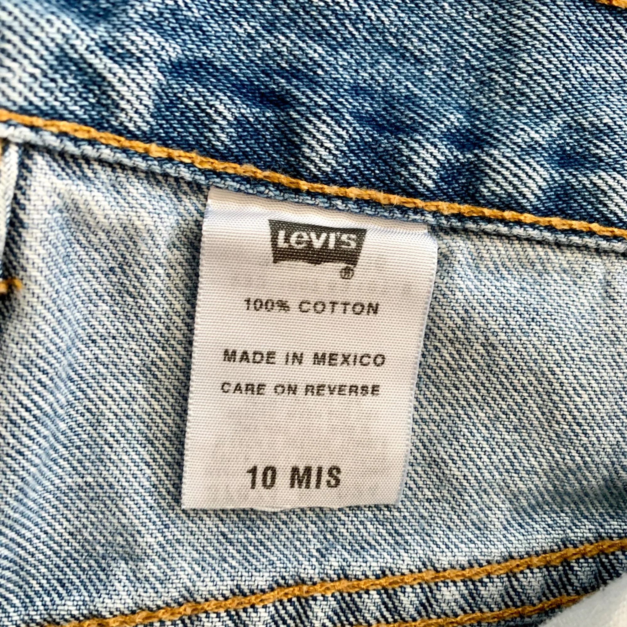 Vintage 90s Levis Jean Shorts 10 Classic Stonewashed Denim Mom Boyfriend Blue by Levi's - Image 7
