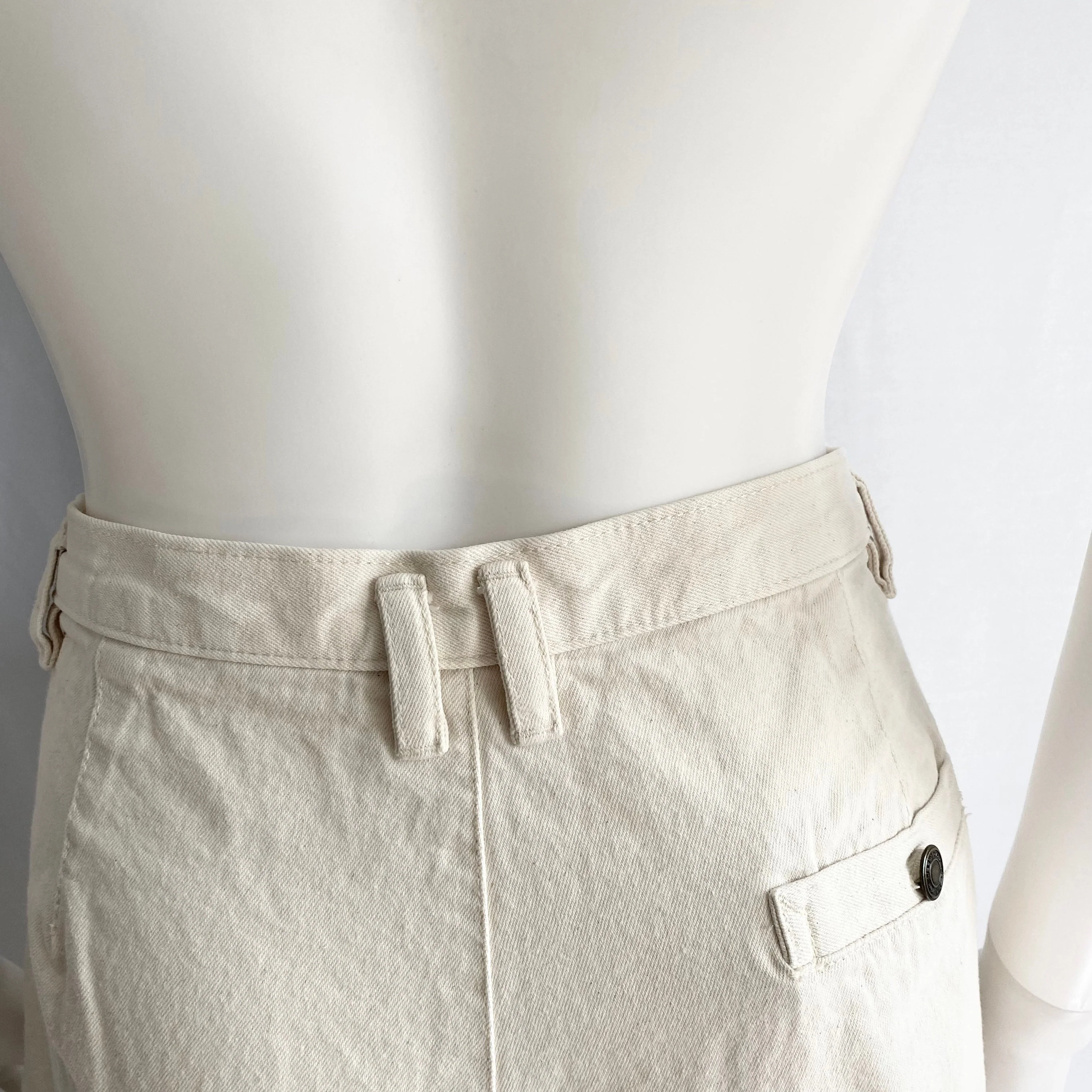 Vintage 90s Lizwear Oatmeal Cotton Pleated Mom Shorts by Liz Claiborne - Image 4