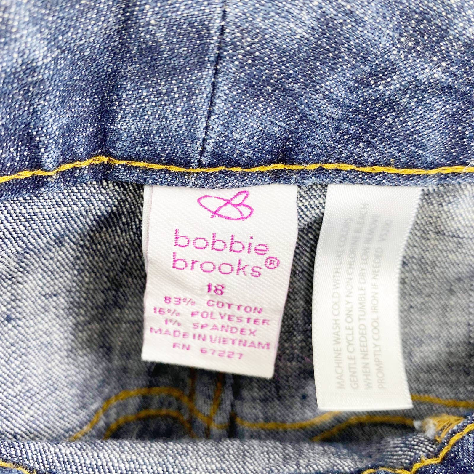 Vintage 90s Midwash Flare Leg Denim Jeans by Bobbie Brooks - Image 3