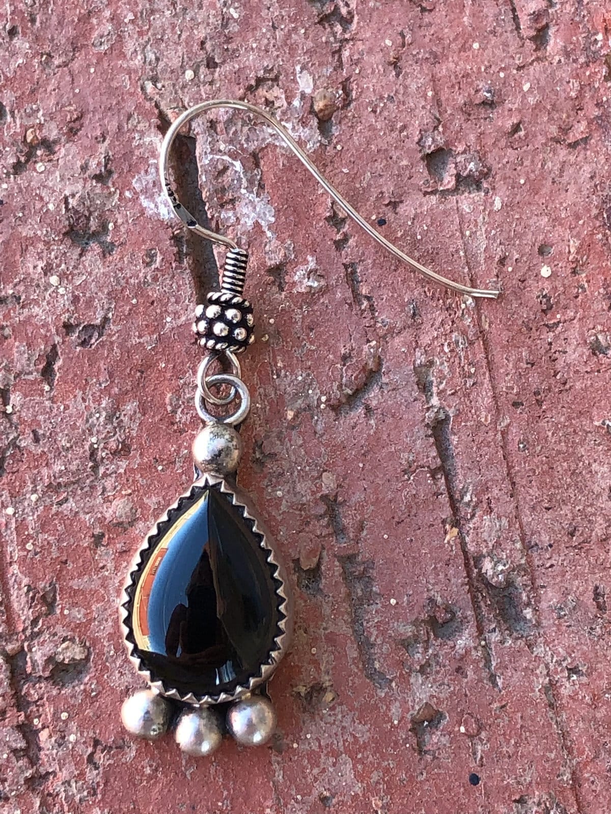 Vintage 90s Onyx and Silver Dangle Earrings Pierced by Sterling - Image 5