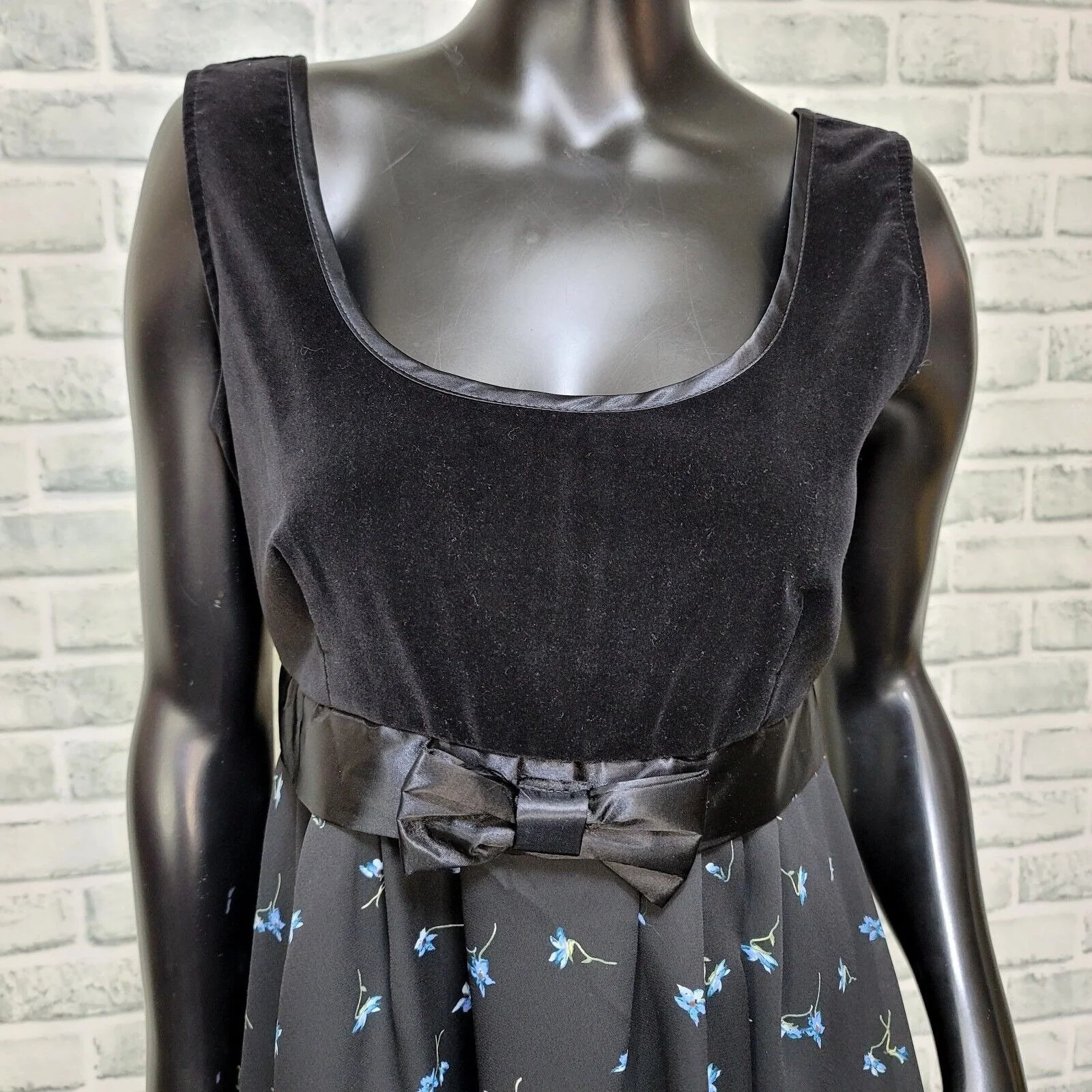 90s Black Velvet Babydoll Chiffon Floral Dress By Paris Blues - Image 4
