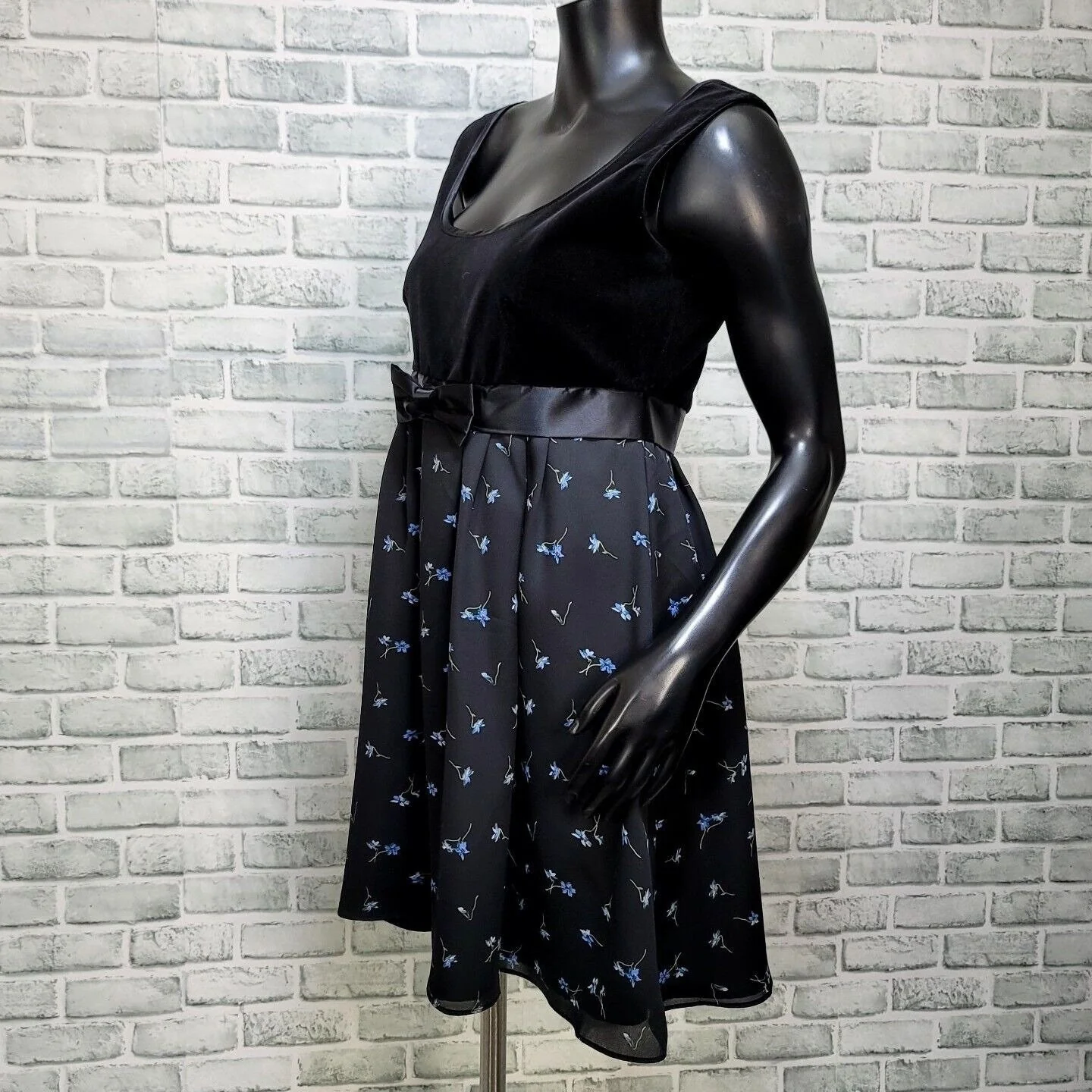 90s Black Velvet Babydoll Chiffon Floral Dress By Paris Blues - Image 6
