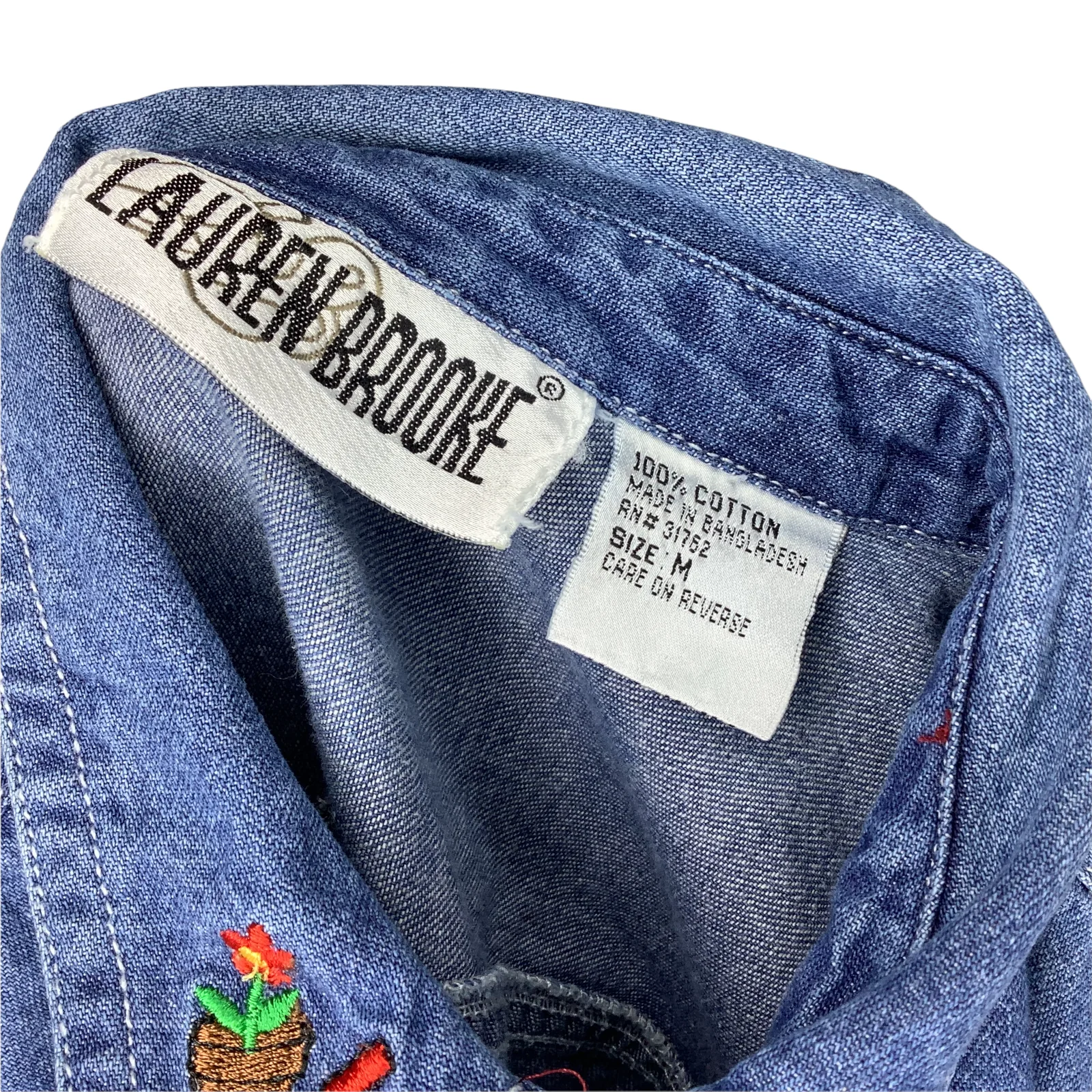 Vintage 90s Top Medium Long Sleeve Chambray Bears Gardening Embroidered Button by Lauren Brooke - Image 6