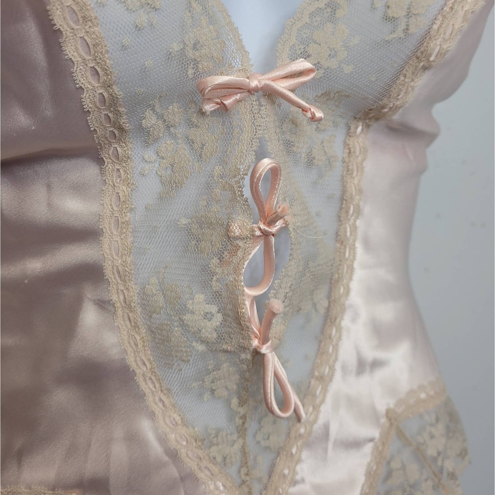 Vintage 90s Victoria's Secret Teddy Pink Lace Lingerie Bodysuit High Cut M by Victoria's Secret - Image 4