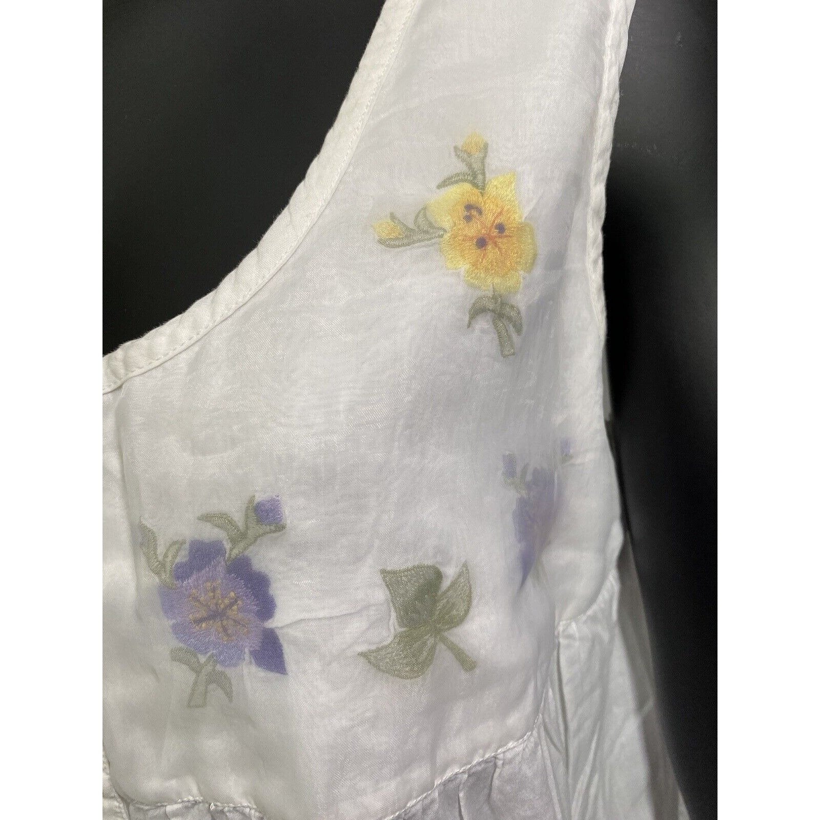 Vintage 90s White Cotton Nightgown Floral Cottage Romantic Maxi Field Gear - Image 3