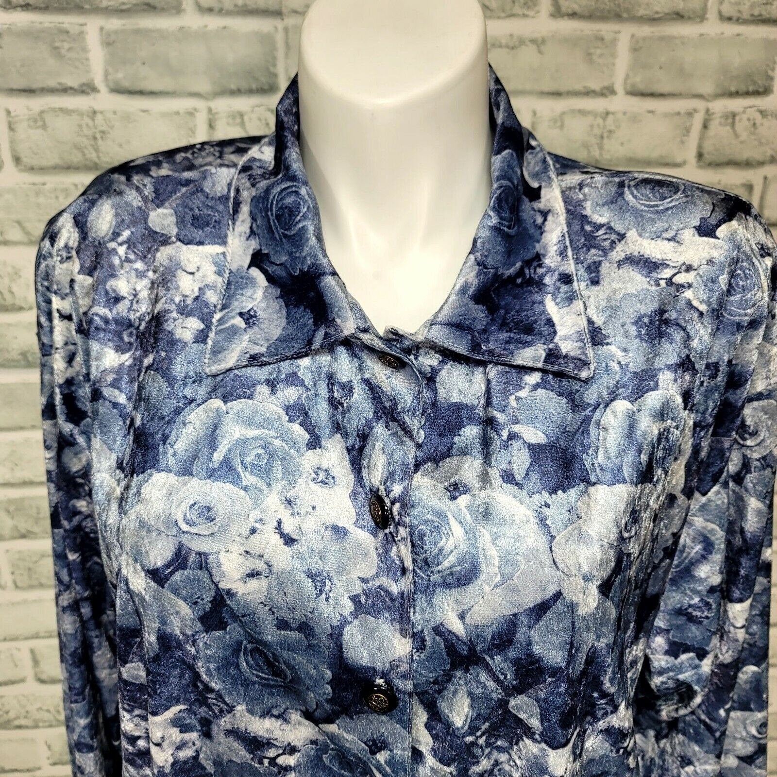 90s Blue Velvet Rose Floral Pattern Button Front Top By Cervelle - Image 3