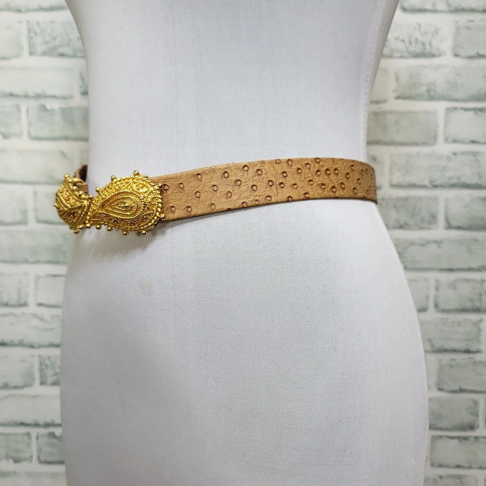 90s Goldtone Paisley Buckle Faux Ostrich Waist Belt By Mimi di N - Image 4