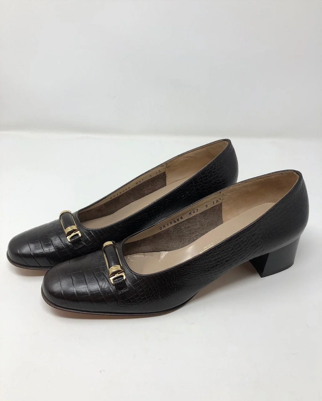Vintage Alligator Heels Sz 9 3a by Salvatore Ferragamo - Image 2