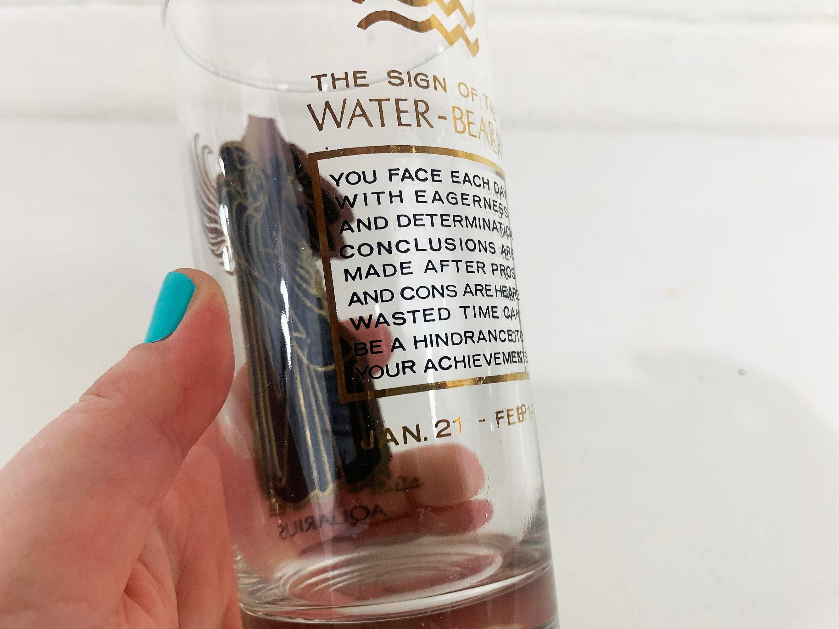 Vintage Aquarius Zodiac Glass Astrology Black and Gold Horoscope Highball Glasses 50s Mcm by Anchor Hocking - Image 3