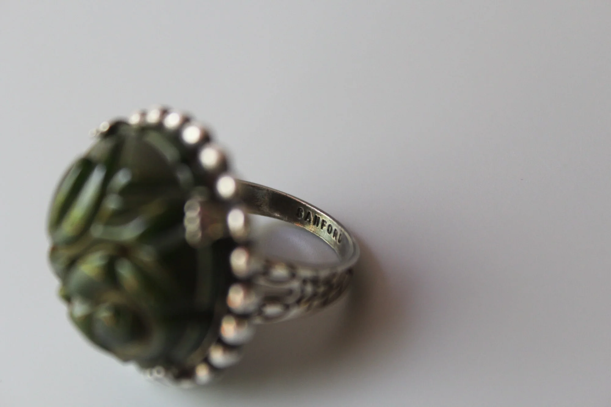 Vintage Bakelite Ring and Earrings Set 30s 40s Green Carved Creamed Spinach - Image 6