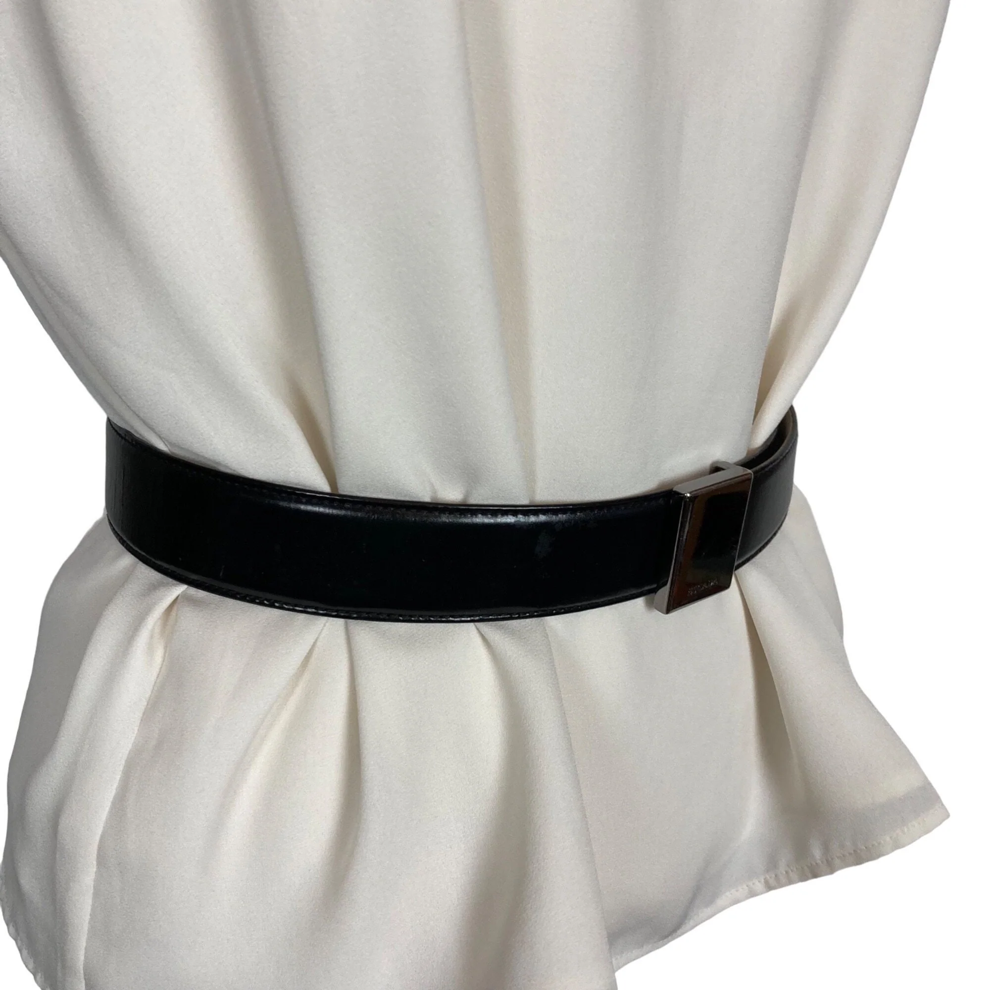 Vintage Belt 28 Inch Womens Black Leather Silver Buckle Made In Italy by Escada - Image 5