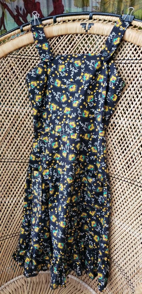 Vintage Black and Yellow Floral Summer Dress with Pockets 30" Bust - Image 5