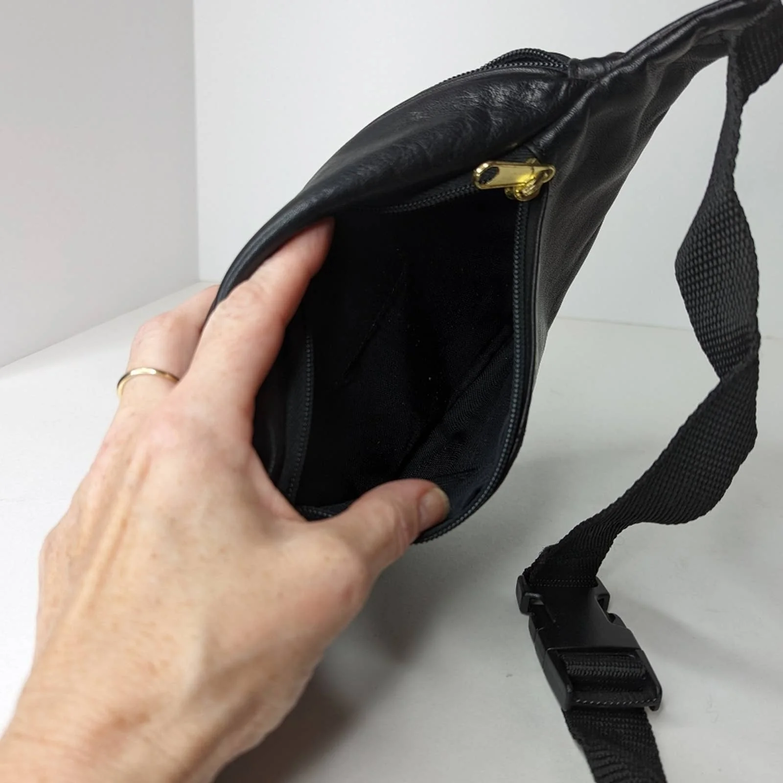 Vintage Black Leather Belt Bag Fanny Pack Waist Bag - Image 6