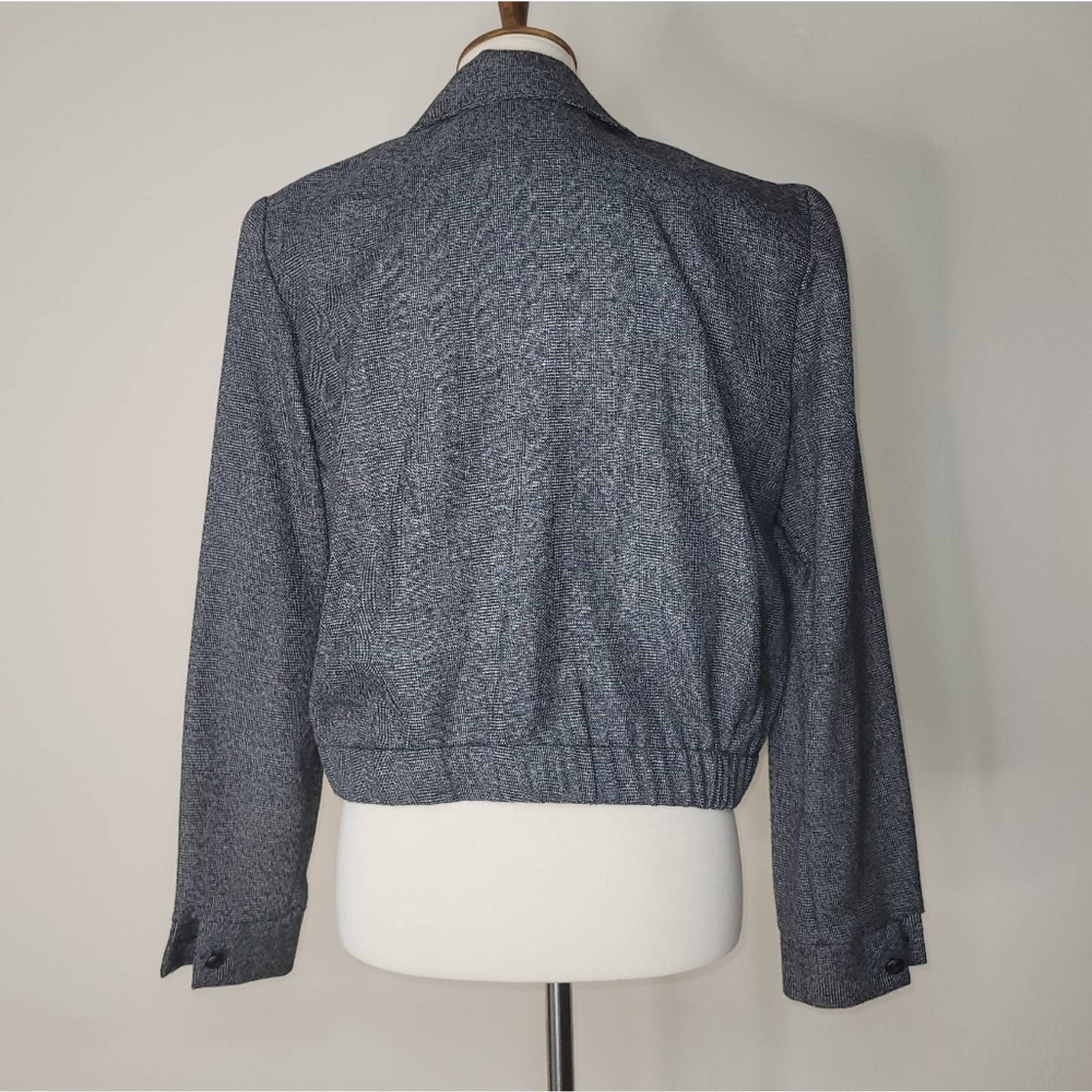 Vintage Black/white Long-Sleeved Cropped Jacket - Sz. L by Toby - Image 3