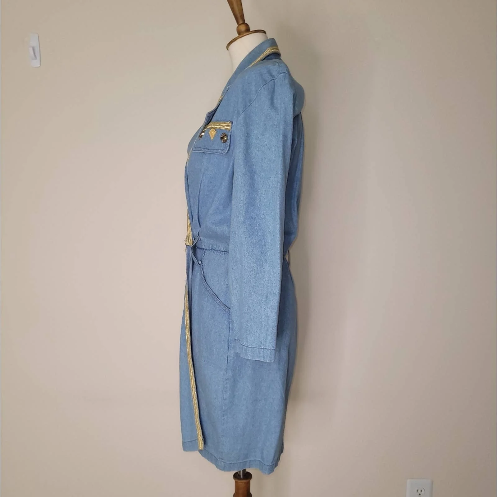 Vintage Blue Denim Long-Sleeved Collared Dress with Gold Trim - Image 3