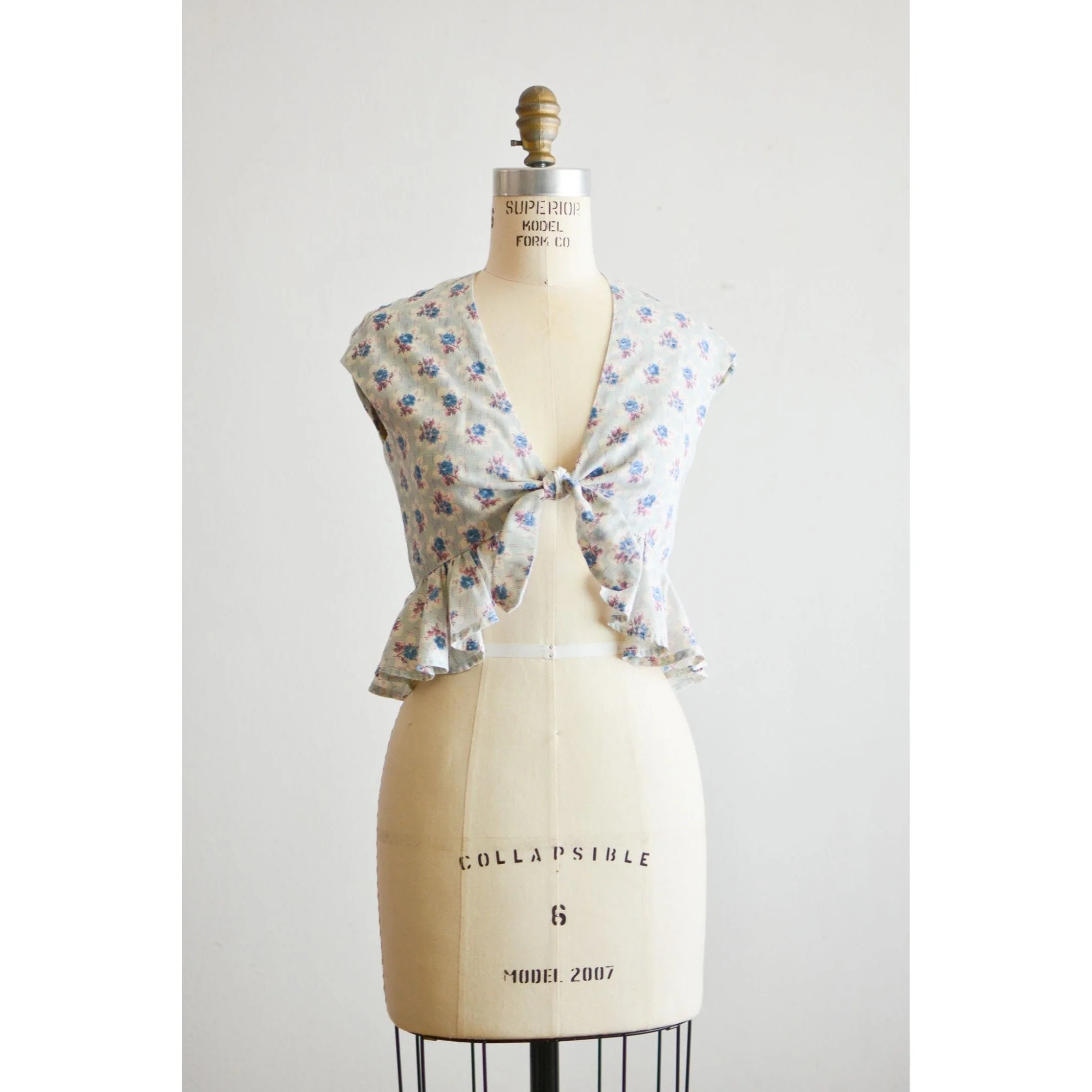 Vintage Blue Roses Print Dress Midi 70s Light Romantic Short Sleeve Two Piece - Image 8