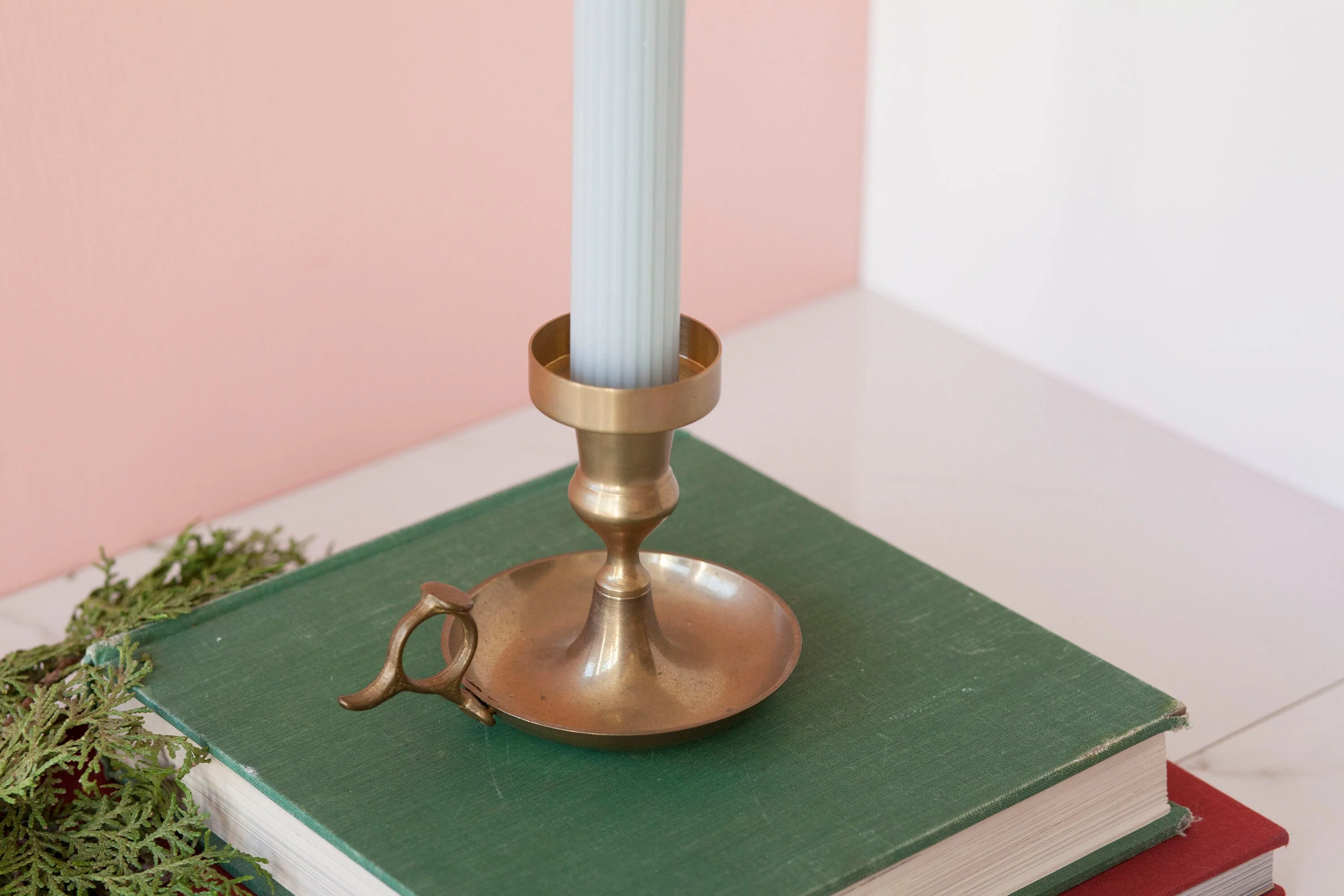Vintage Brass Chamberstick Single Old Fashioned Candle Holder with Handle - Image 6