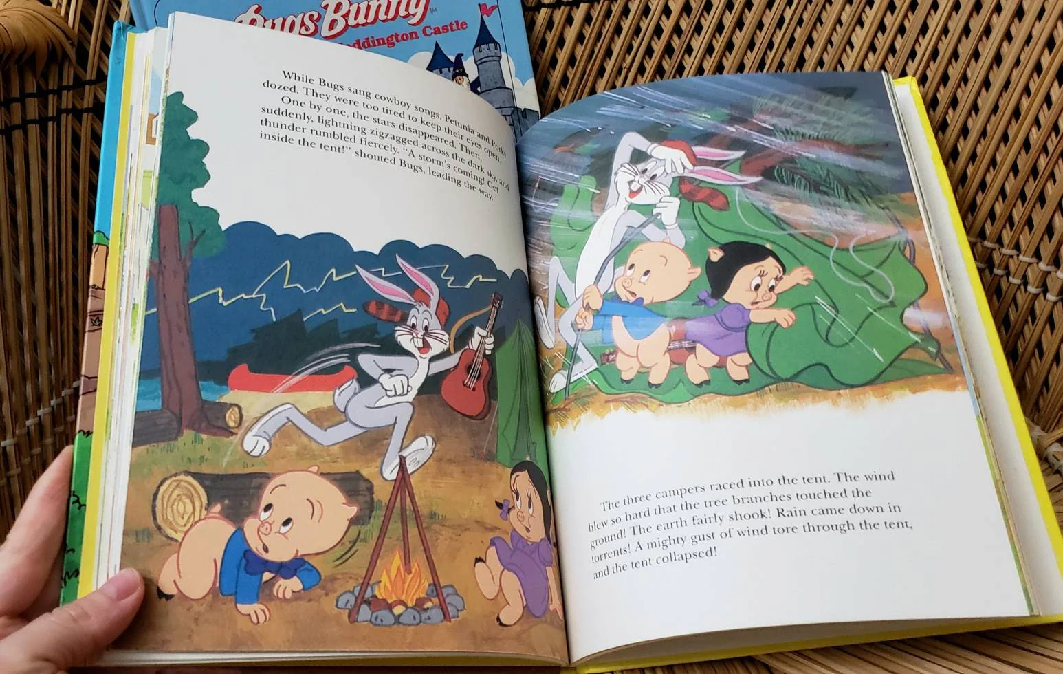 Vintage Bugs Bunny Books Set of 2 1980 Bugs Bunny In Escape From Noddington Castle and 1990 Bugs Bunny Stories by Kennon Graham - Image 5