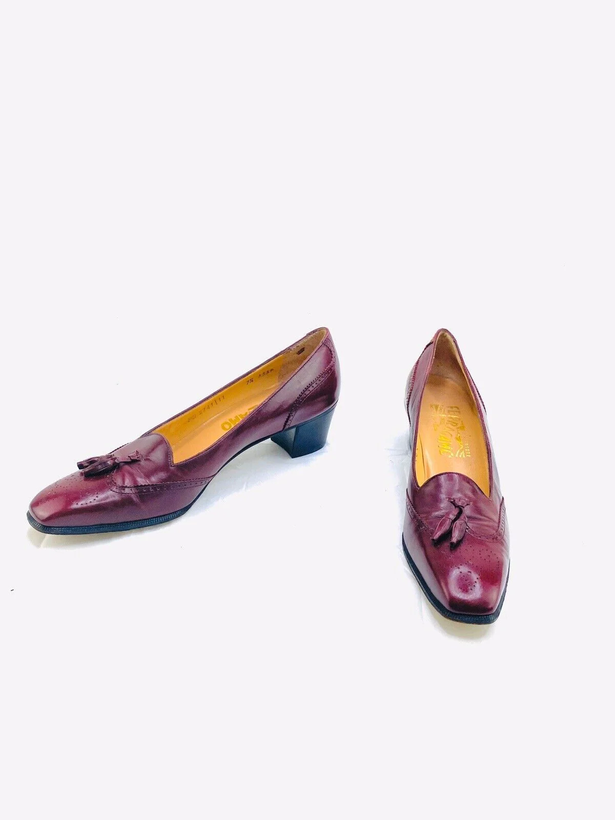 Vintage Burgundy Leather Heels Sz 7 1/2 Aaa Oxford Fringe by Salvatore Ferragamo - Image 2
