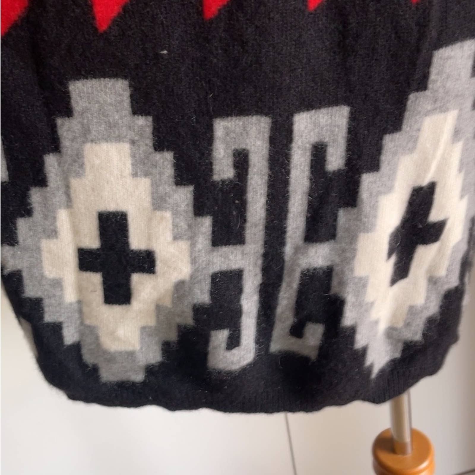 Vintage Cahsmere Sweater Turtleneck Knit Geometrical Design Red/black L by Neiman Marcus - Image 6