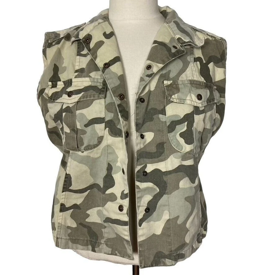 Vintage Camo Vest Womens Large Beige Green Snap Front 90s 00s by Rafaella - Image 3