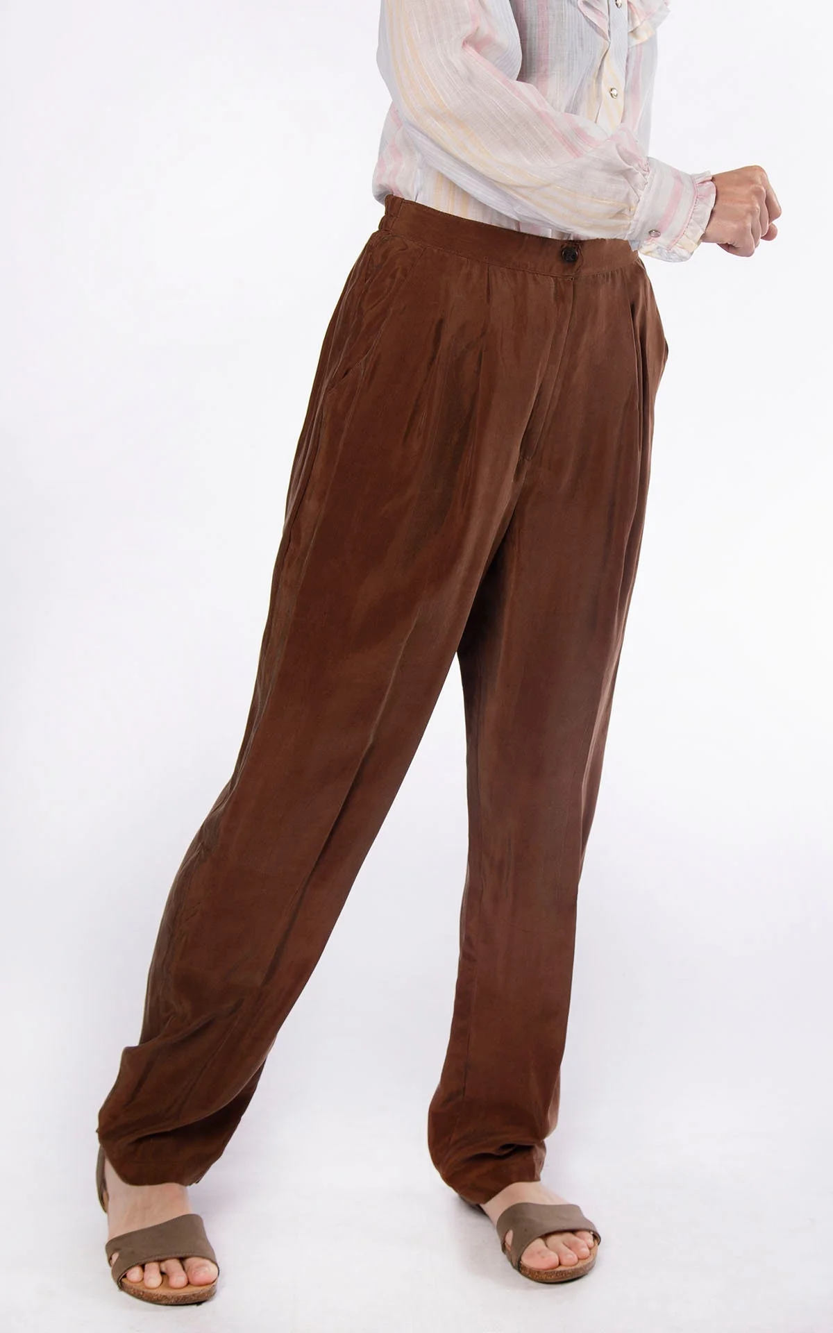Vintage Caramel Brown Sleek Trousers Rayon Like Shimmery Pleat Pants with Pockets 80s 90s Loose Fit Leg 28" Waist - Image 5