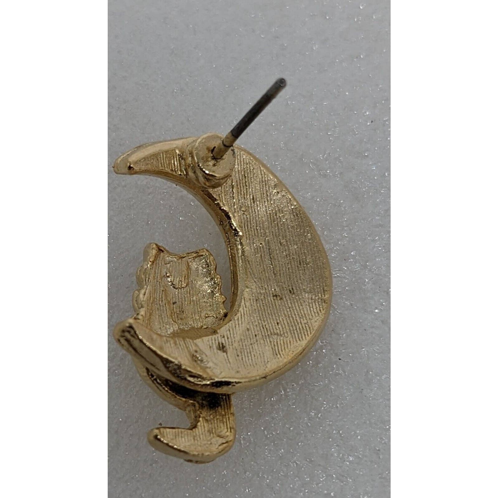Vintage Cat Moon Pierced Earrings Nib Vintage Gold Tone by Avon - Image 3