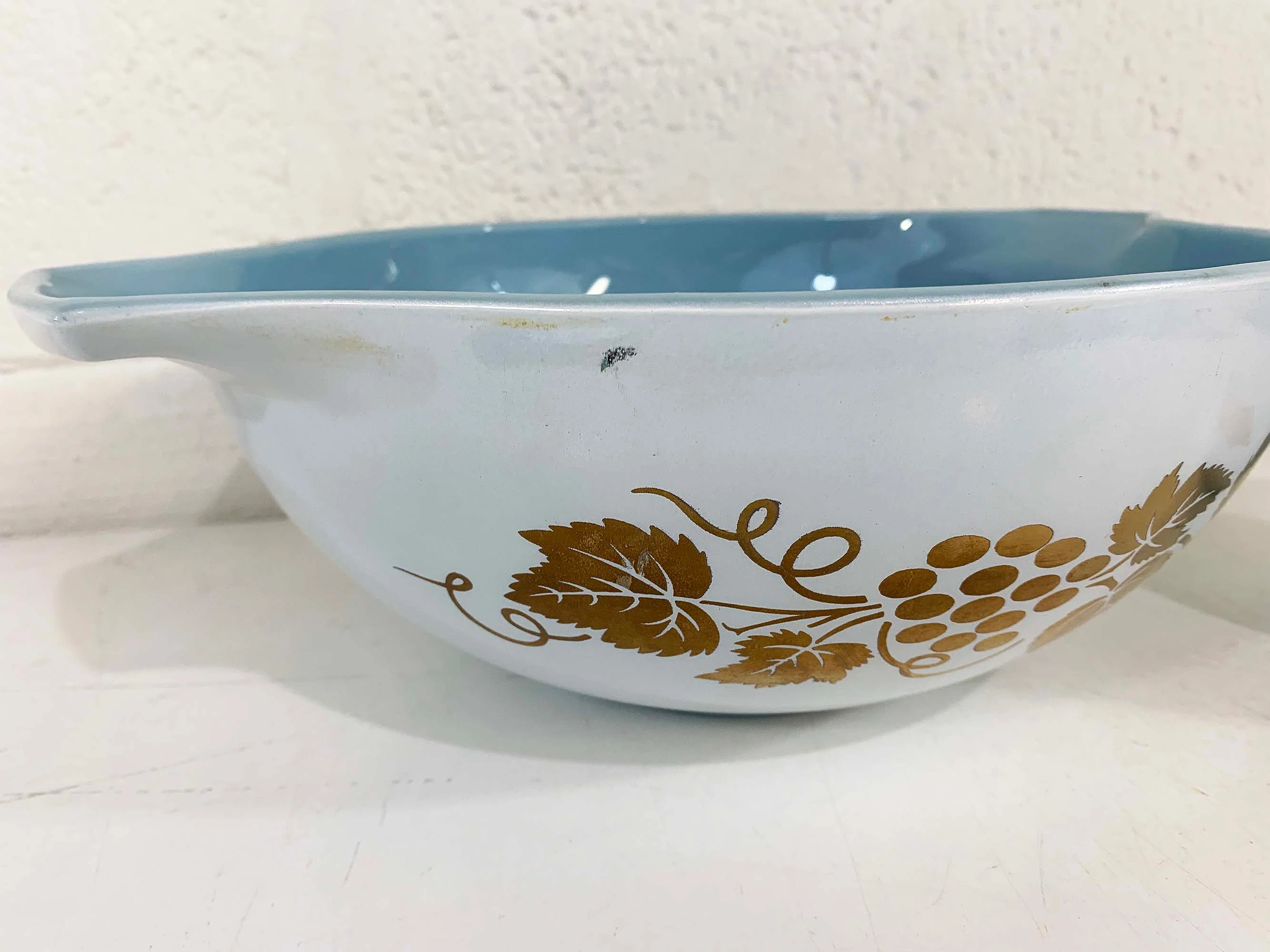 Vintage Chip and Dip Set Golden Grapes Blue Delphite 441 444 Promo Promotional Retro Serving Kitchen1960s by Pyrex - Image 3