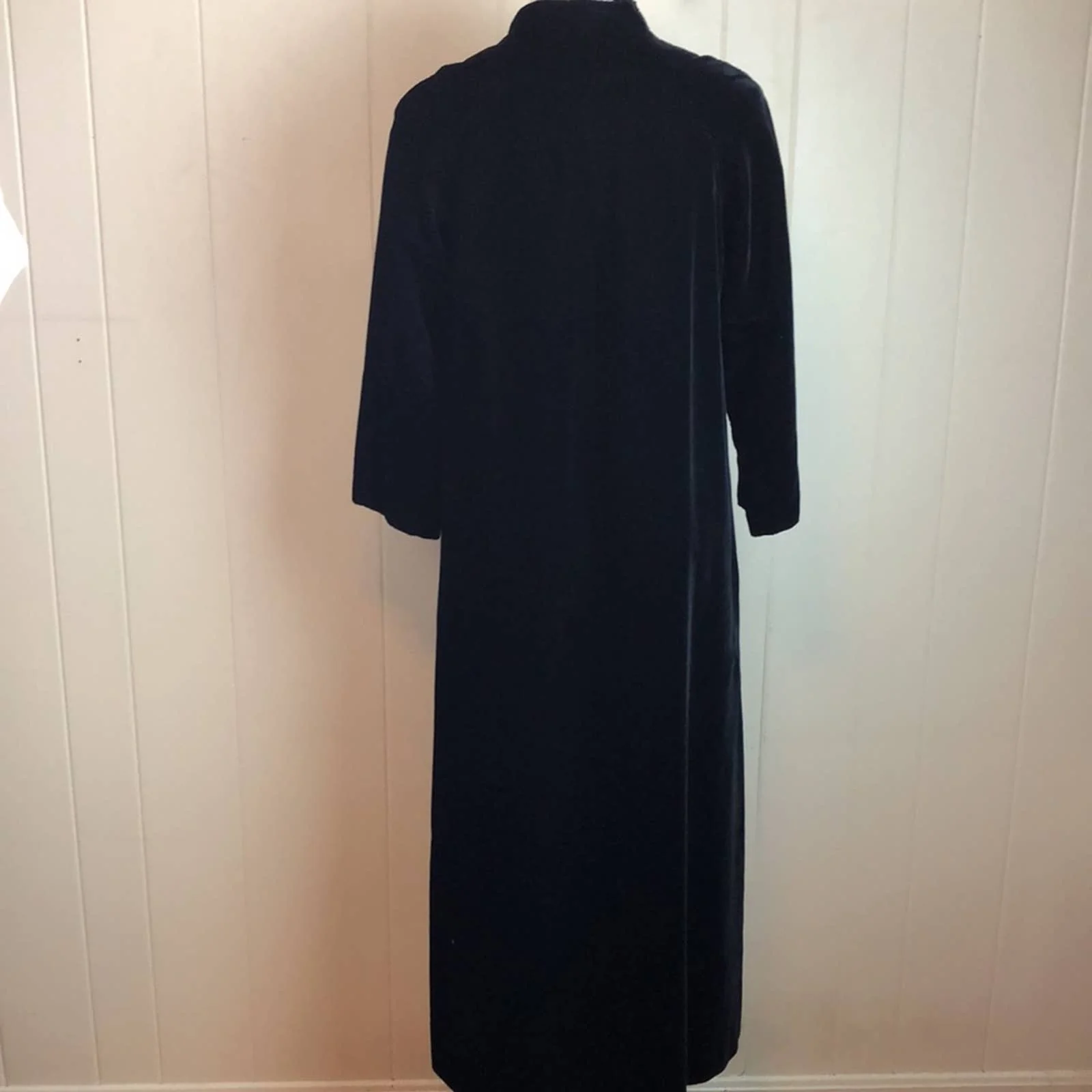 Vintage Classy Elegant Black Velvet Swing Jacket Evening Formal - Image 6