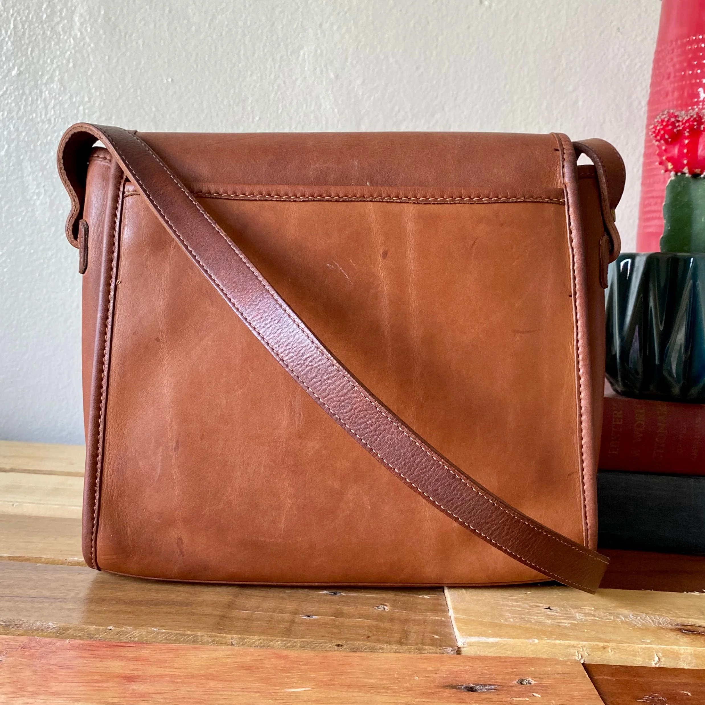 Vintage Coach 70s Mulberry British Tan Leather Crossbody Bag by Coach - Image 2