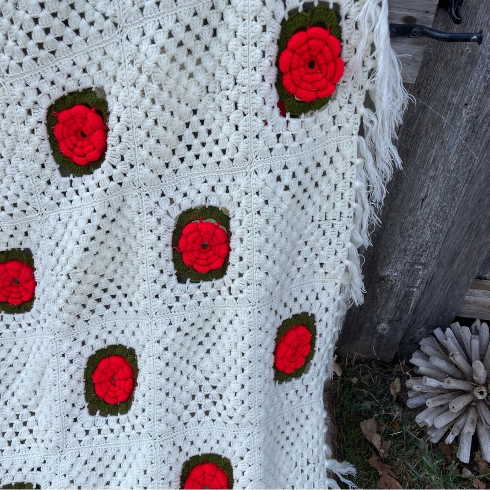 Vintage Crochet Afghan with 3 D Flower Design - Image 5