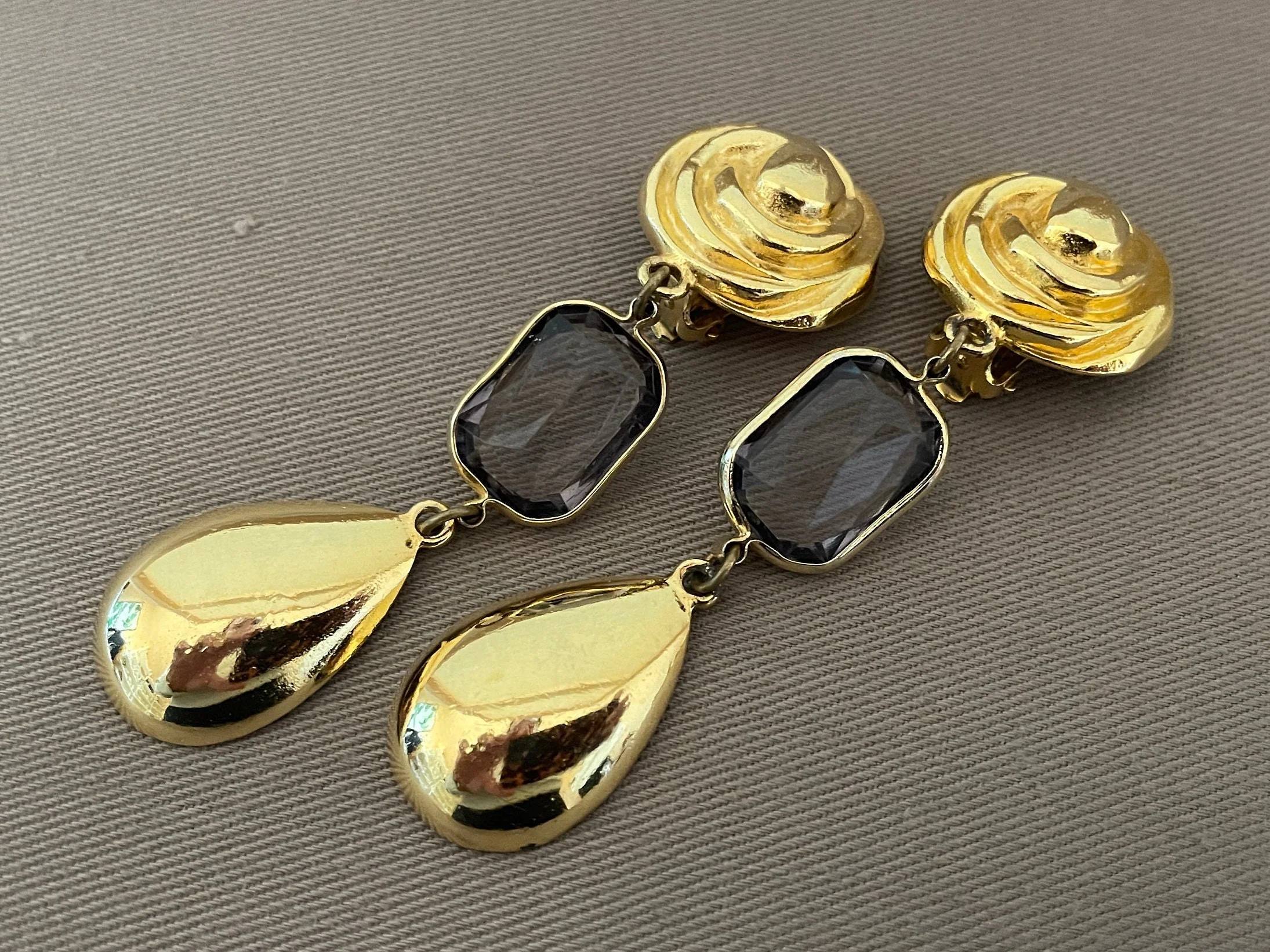 Vintage Deco Lucite Acrylic Long Clip On Statement Earrings - Image 6
