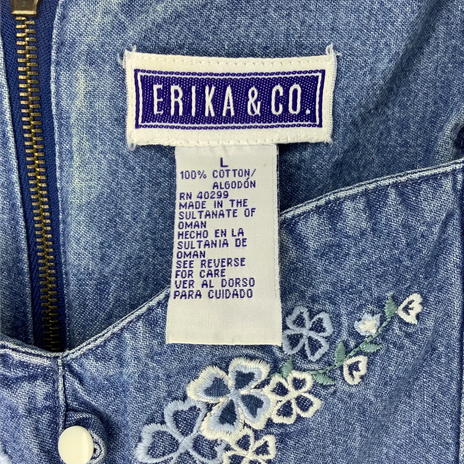 Vintage Denim Dress 80s 90s Stone Wash Button Embroidered Floral Short Sleeve L by Erika & Co - Image 4