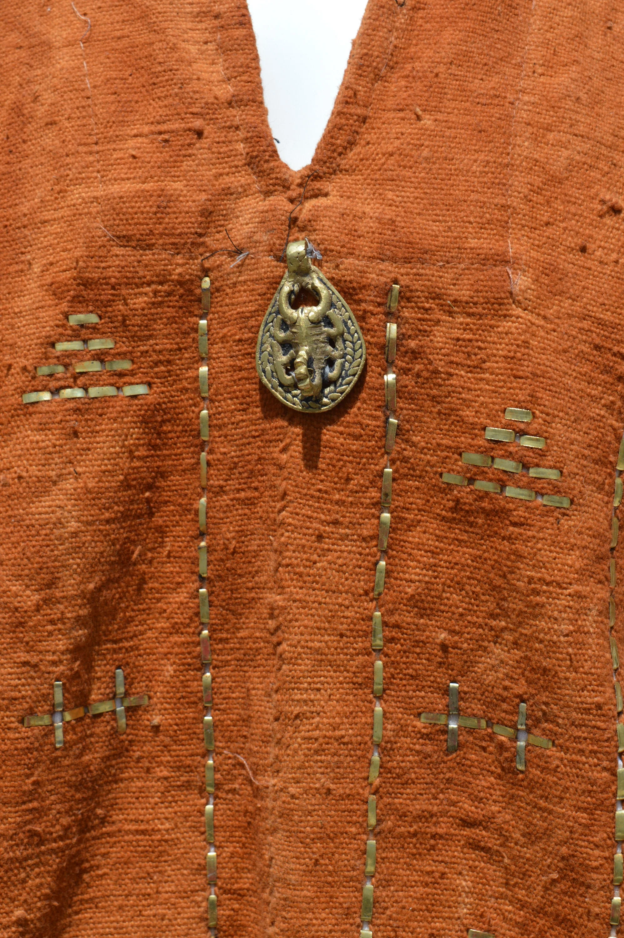 Vintage Dogon Mud Cloth Hunter's Mali Dogon Shirt Kanaga Symbol, Brown with Metal Embroidery Men's Xl by Tribal Treasures - Image 6