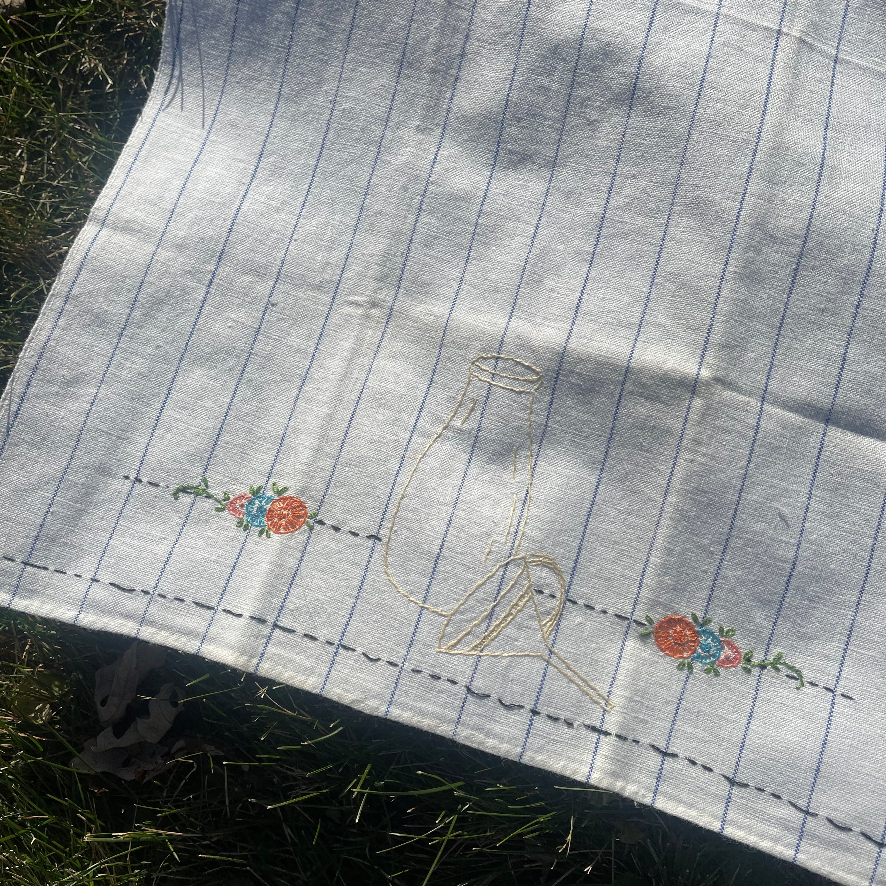 Vintage Embroidered Tea Towel | Milk Bottle Floral - Image 4