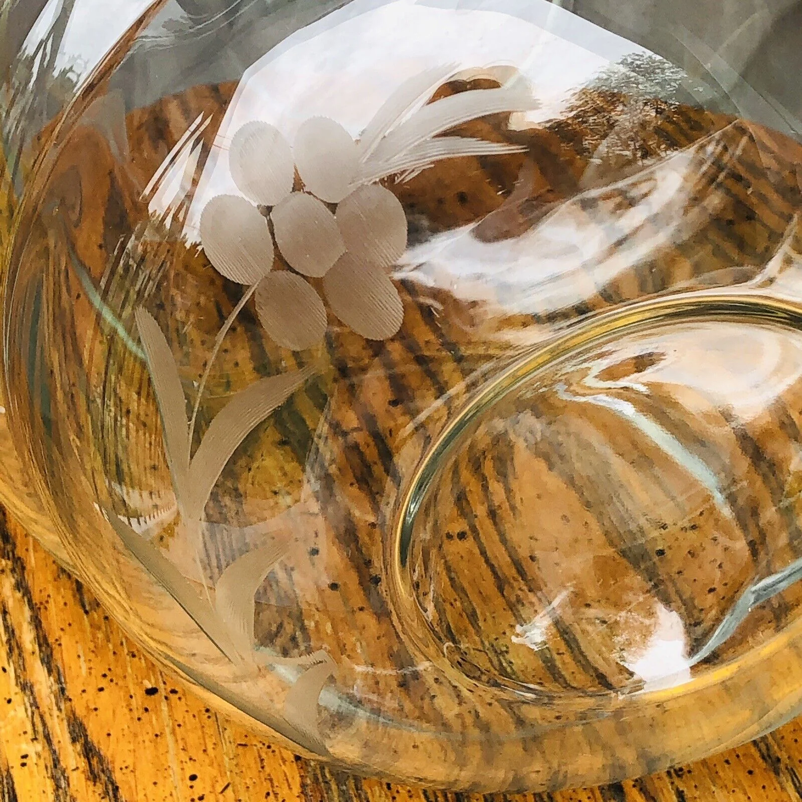 Vintage Etched Glass Ball Tilt Pitcher - Clear Daisy Flower Retro Farm Kitchen - Image 4