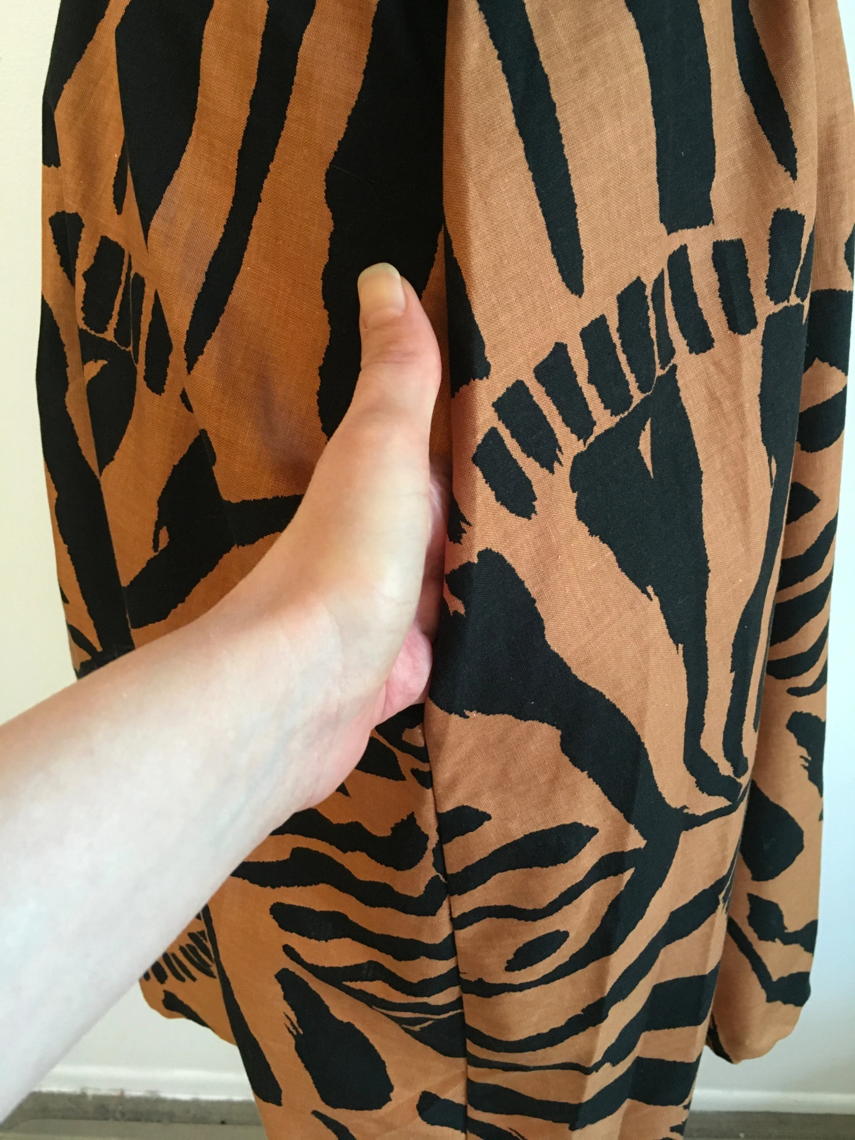 70's/80's Border Novelty Print Zebra Tent Dress and Bag by Fenno - Image 7