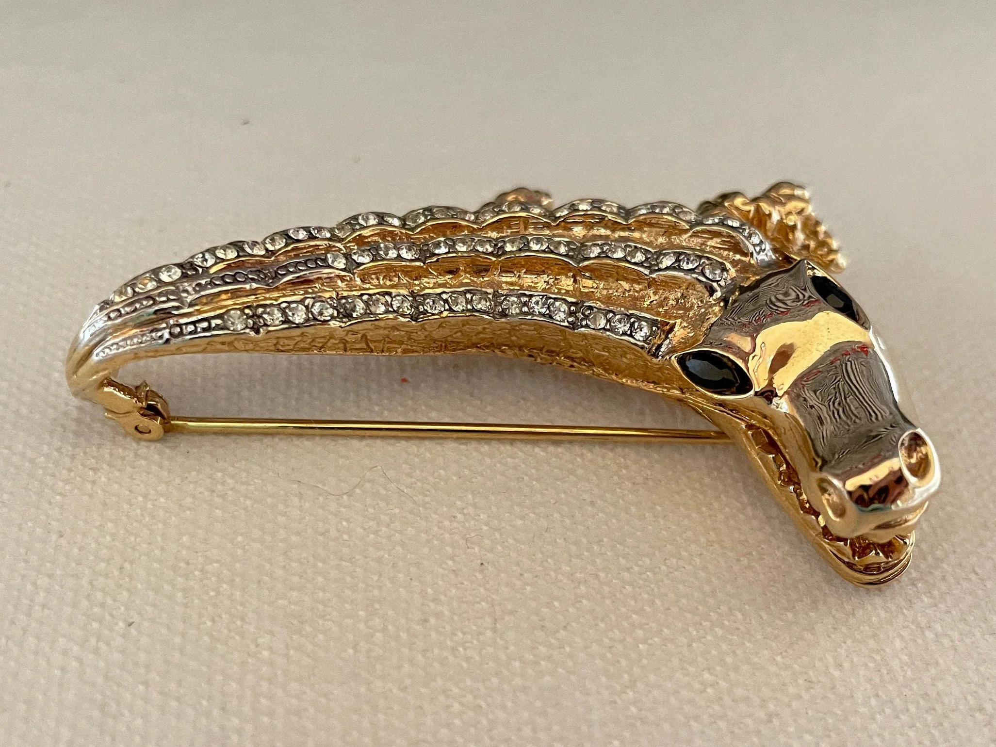 Vintage Figural Alligator Crocodile Brooch Pin Animal Motif Costume Jewelry - Image 4