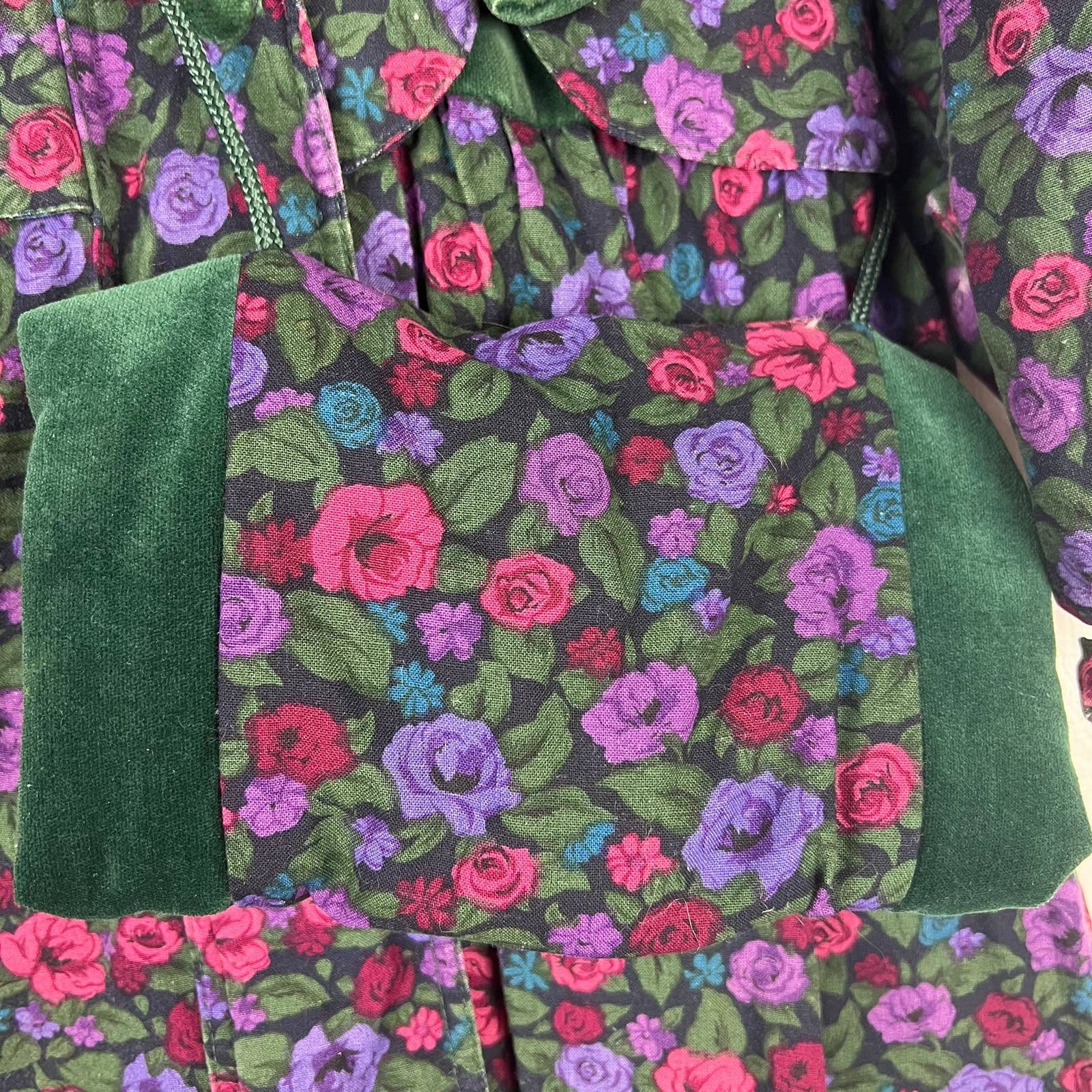 Vintage Floral Green Velvet Dress Coat and Handwarmer Purse Hooded Sz 5 by Rothschild - Image 10