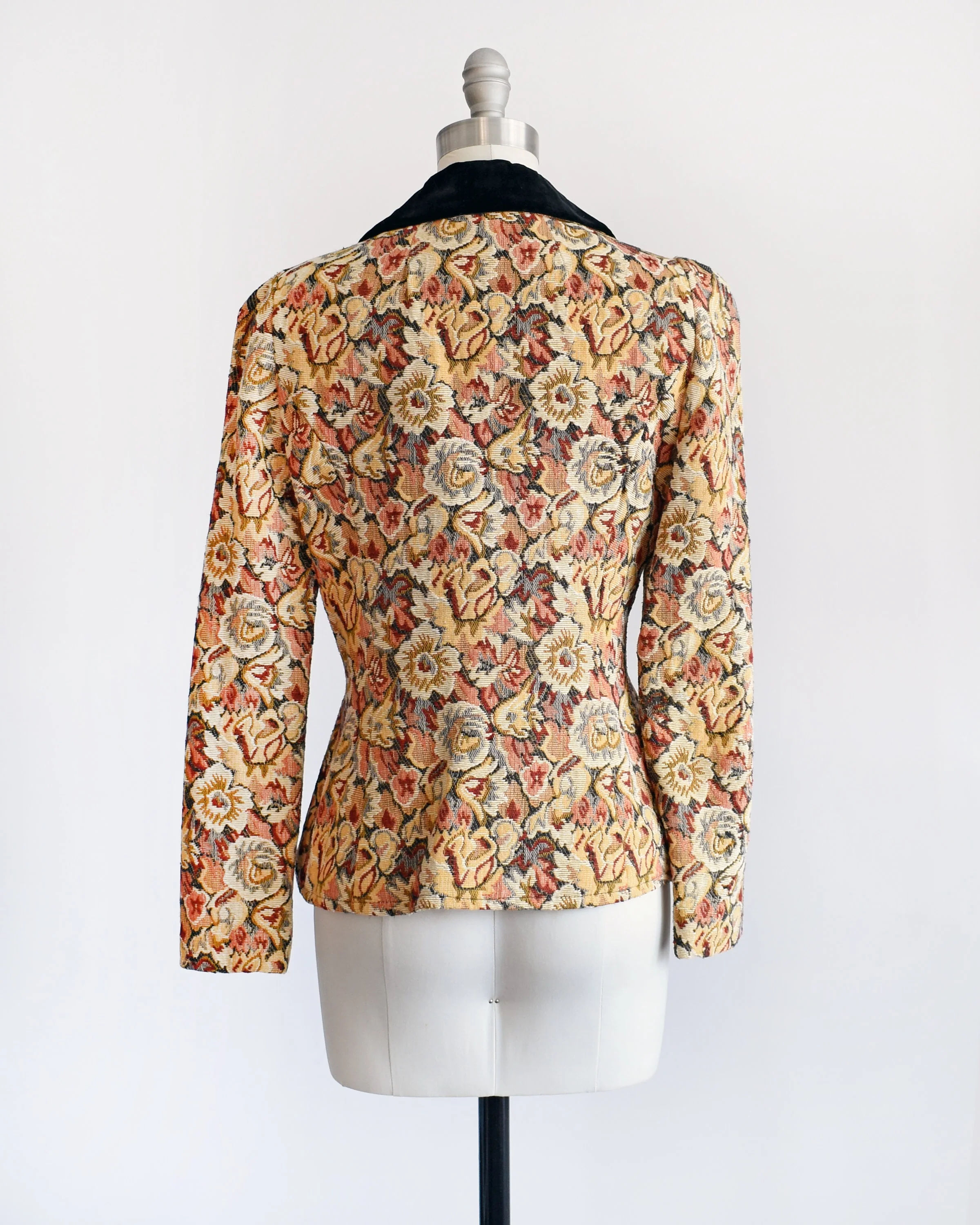 Vintage Floral Tapestry Blazer 80s Autumn Jacket with Velvet Collar Small Medium by John Meyer - Image 4