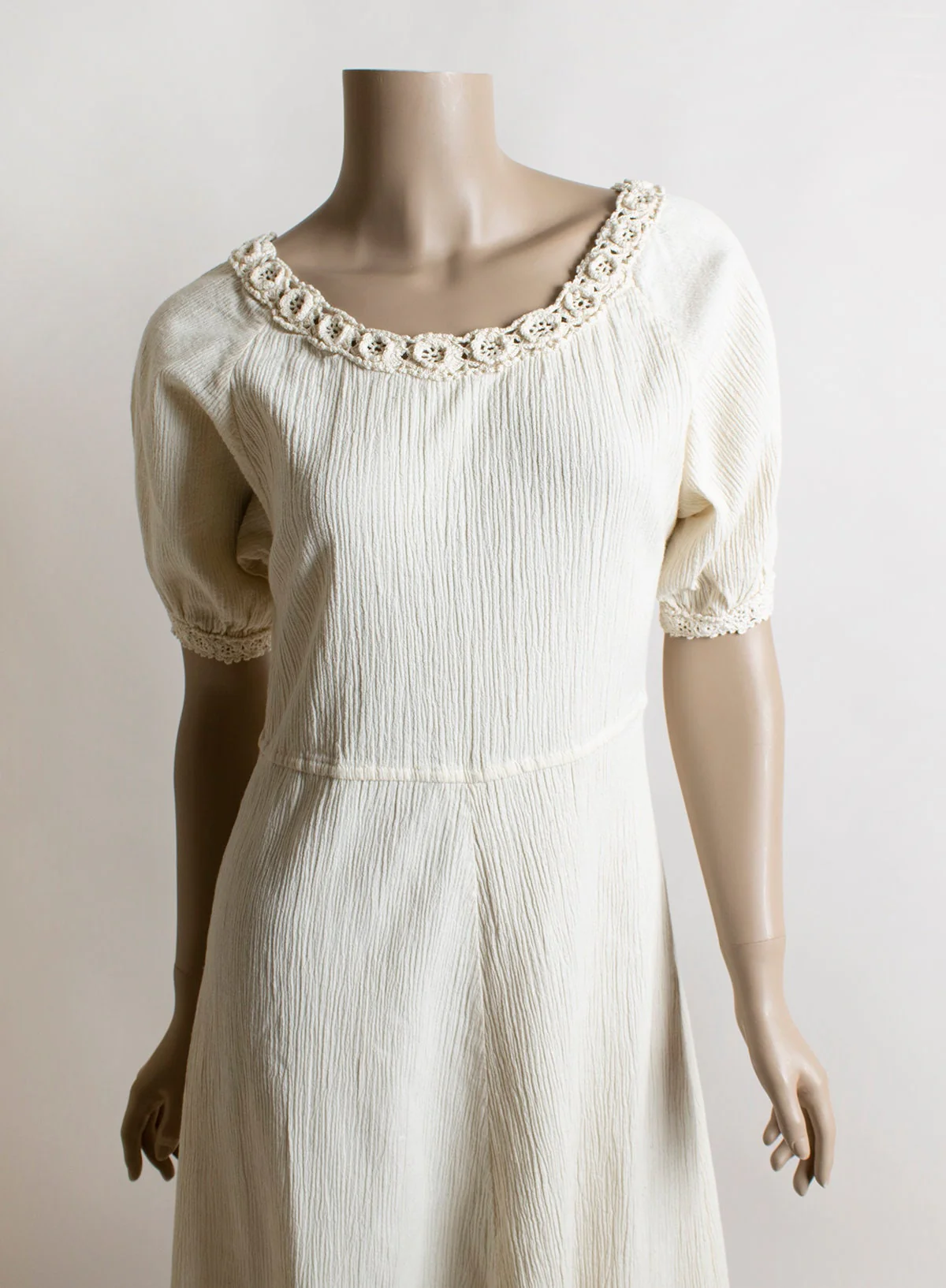 Vintage Gauzy Ivory White Short Sleeve Crochet Flower Medallion Neckline Balkan Cotton Gauzy Summer Dress by Balkan - Image 6