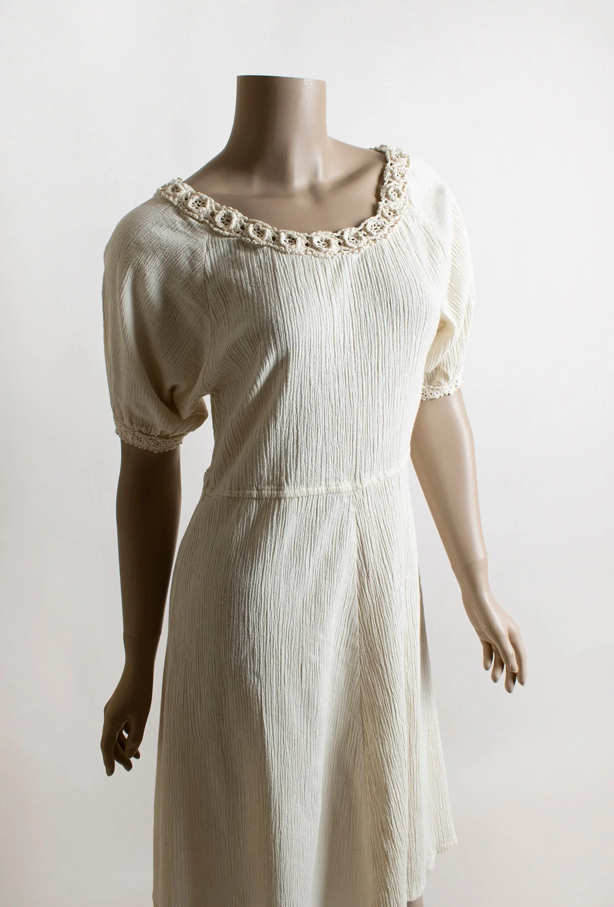 Vintage Gauzy Ivory White Short Sleeve Crochet Flower Medallion Neckline Balkan Cotton Gauzy Summer Dress by Balkan - Image 7