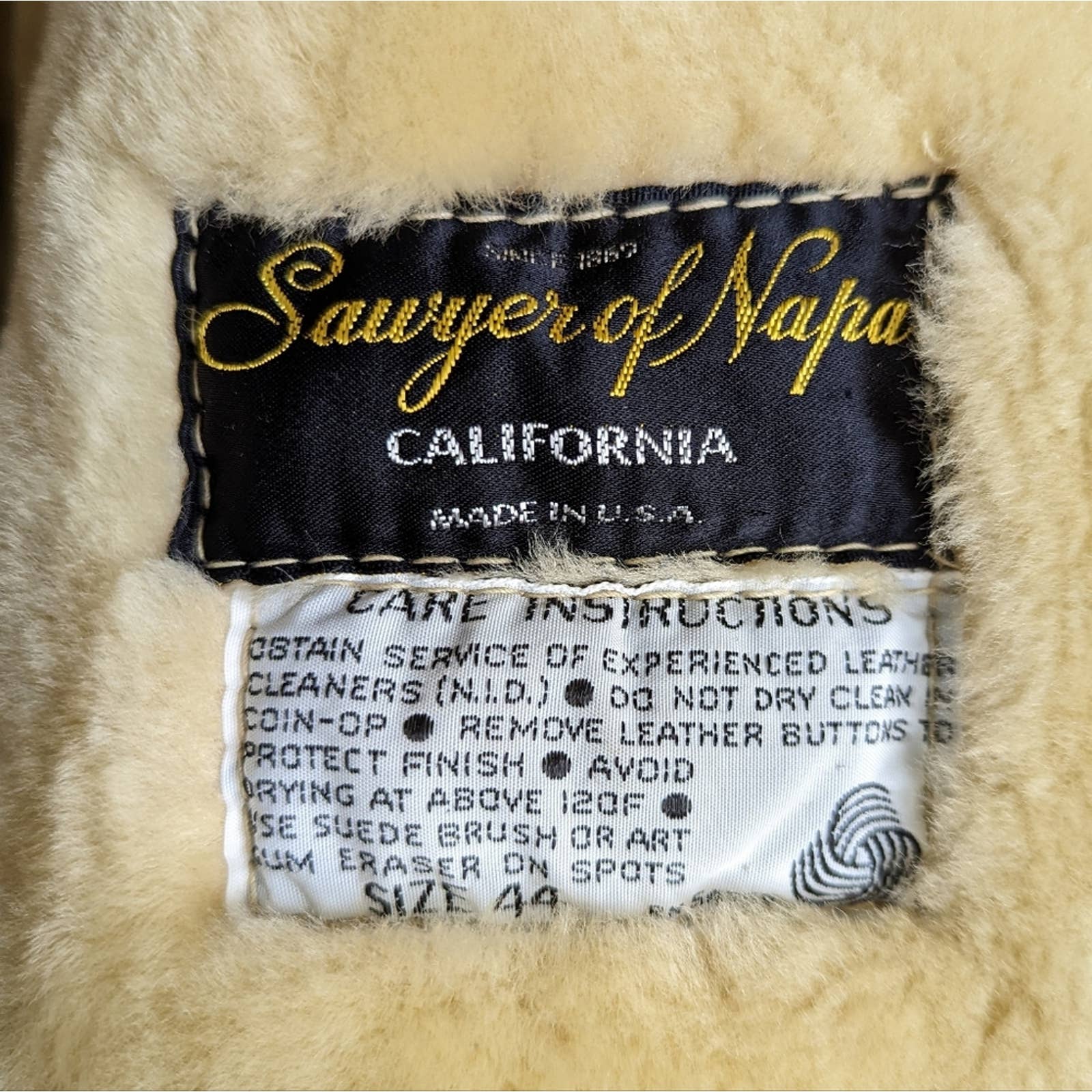 Vintage Genuine Sheepskin Shearling Men's Leather Coat by Sawyer of Napa California - Image 10