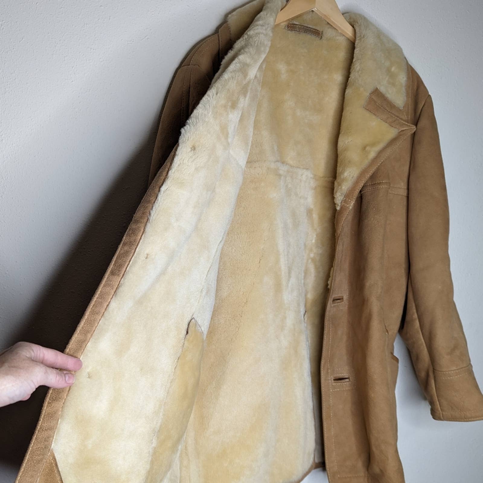Vintage Genuine Sheepskin Shearling Men's Leather Coat by Sawyer of Napa California - Image 9
