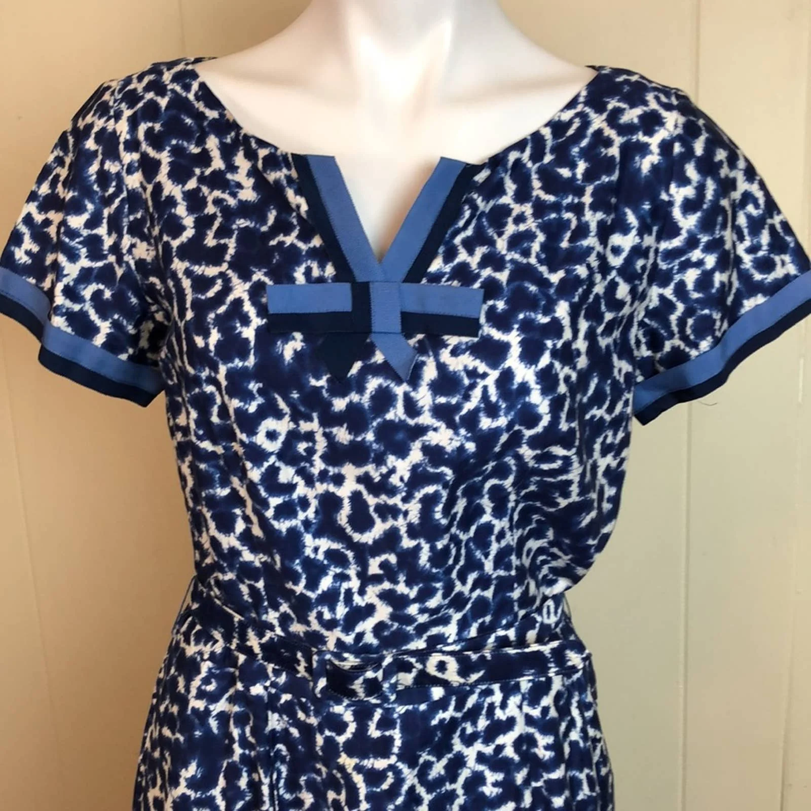 Vintage Graphic Split Neck Fit and Flare Dress - Image 3