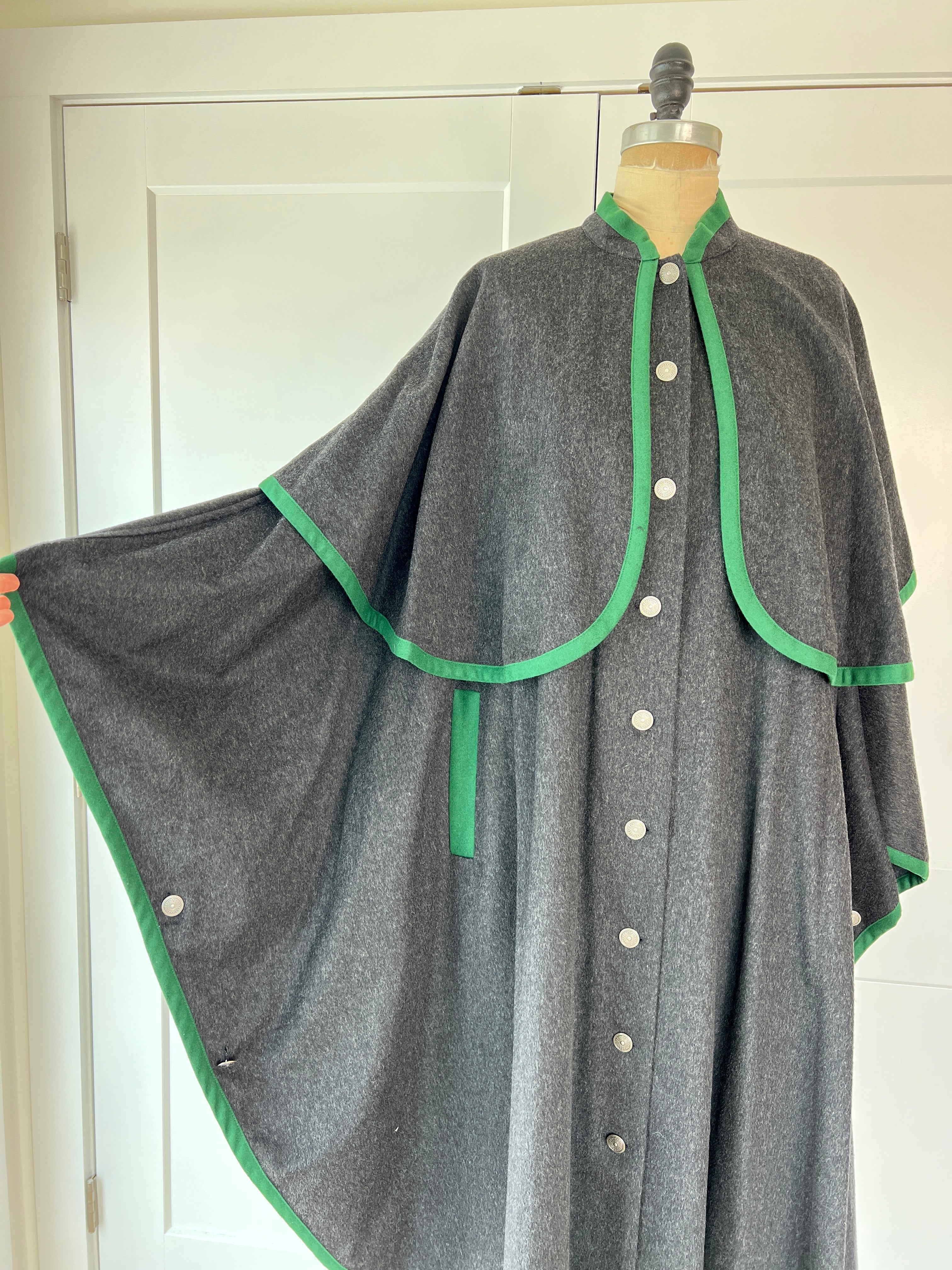 Vintage Gray And Green Maxi Cape By Sportalm - Image 3