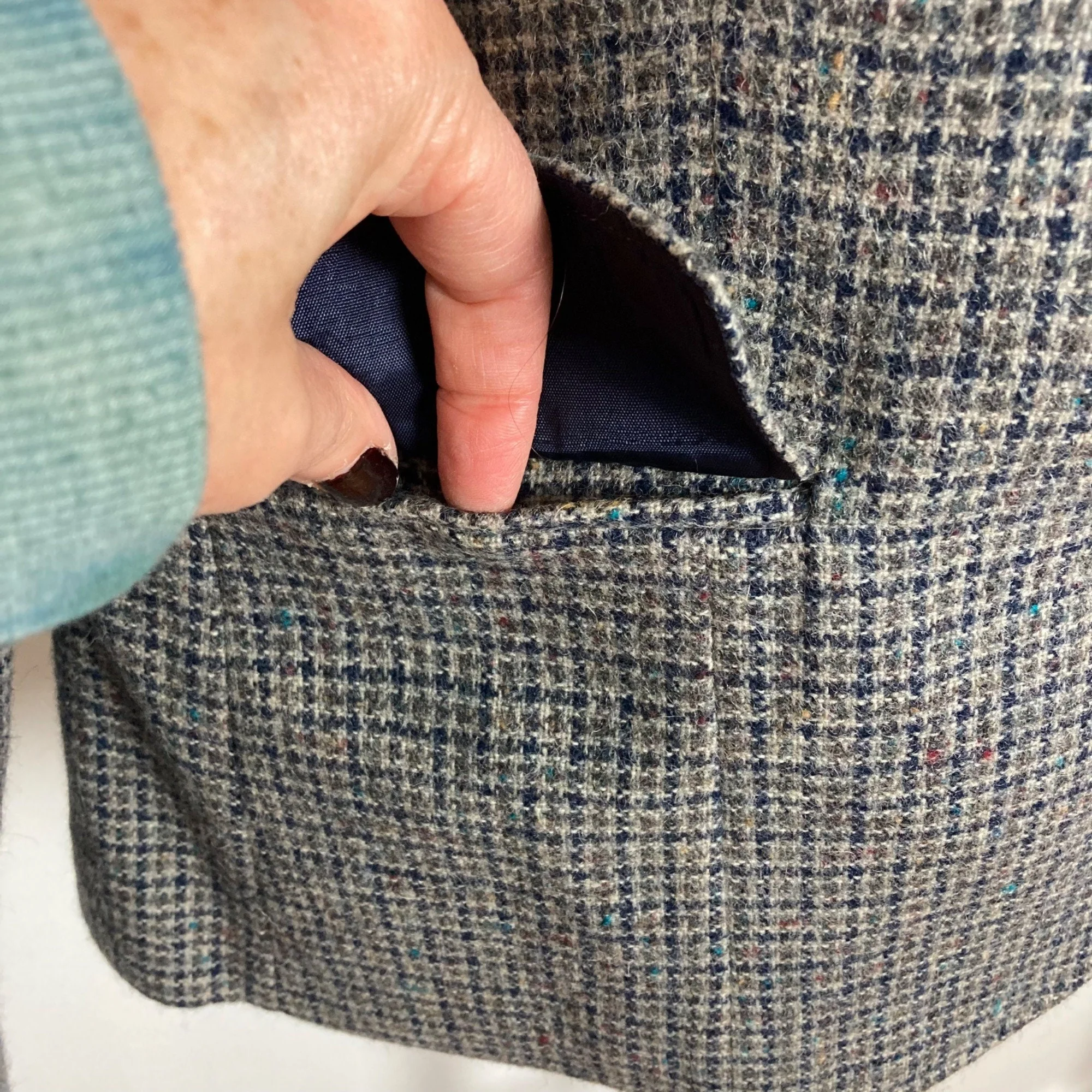 Vintage Gray Blue Plaid Wool Blazer Womens 14 Lined Jacket by Austin Hill - Image 3