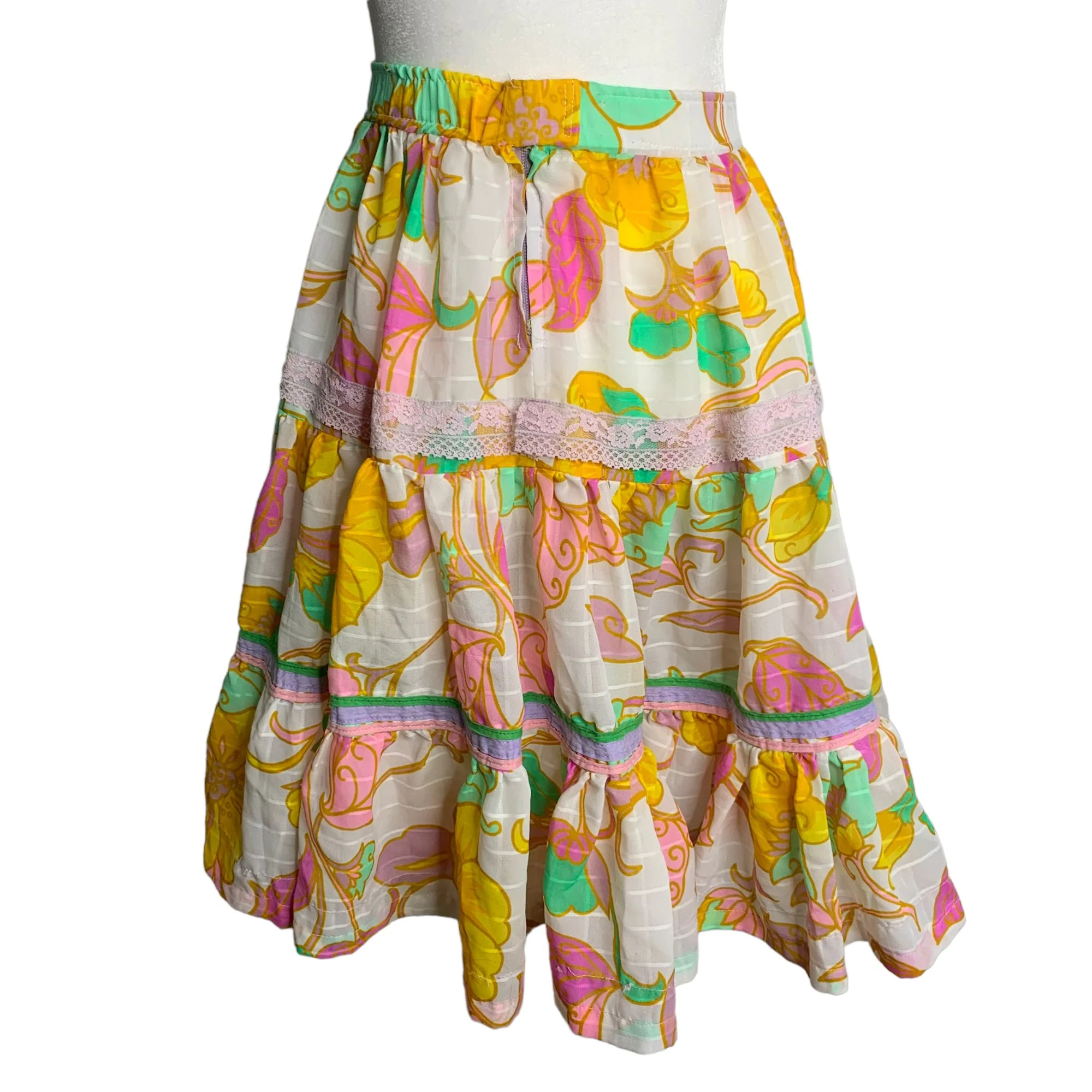 Vintage Handmade Circle Twirl Skirt M White Floral Lace Tiered Ruffle Elastic - Image 3
