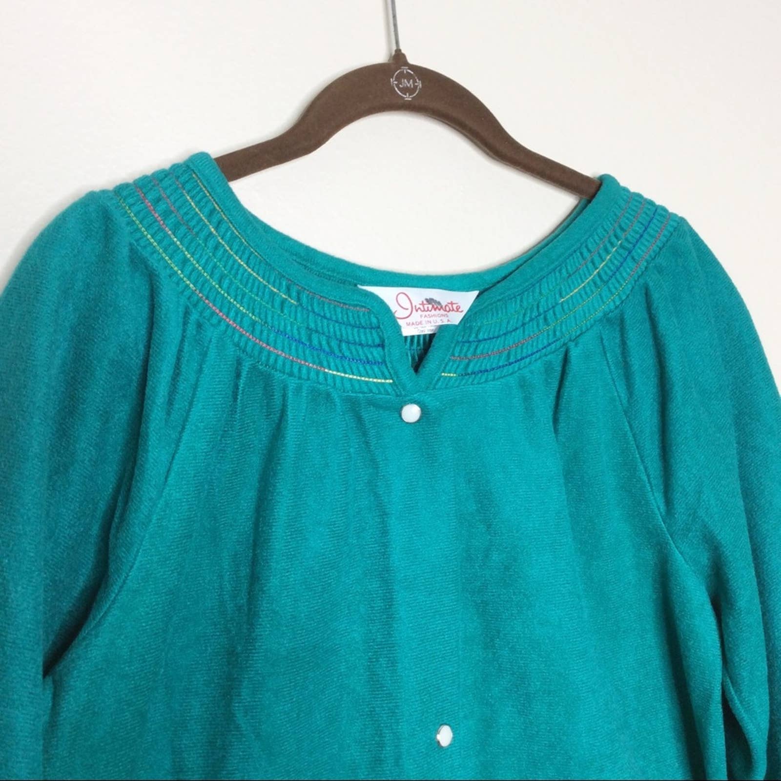 Vintage Housecoat Duster Pearl Snap Rainbow Thread Trim Collar Pocket 80s Granny - Image 3