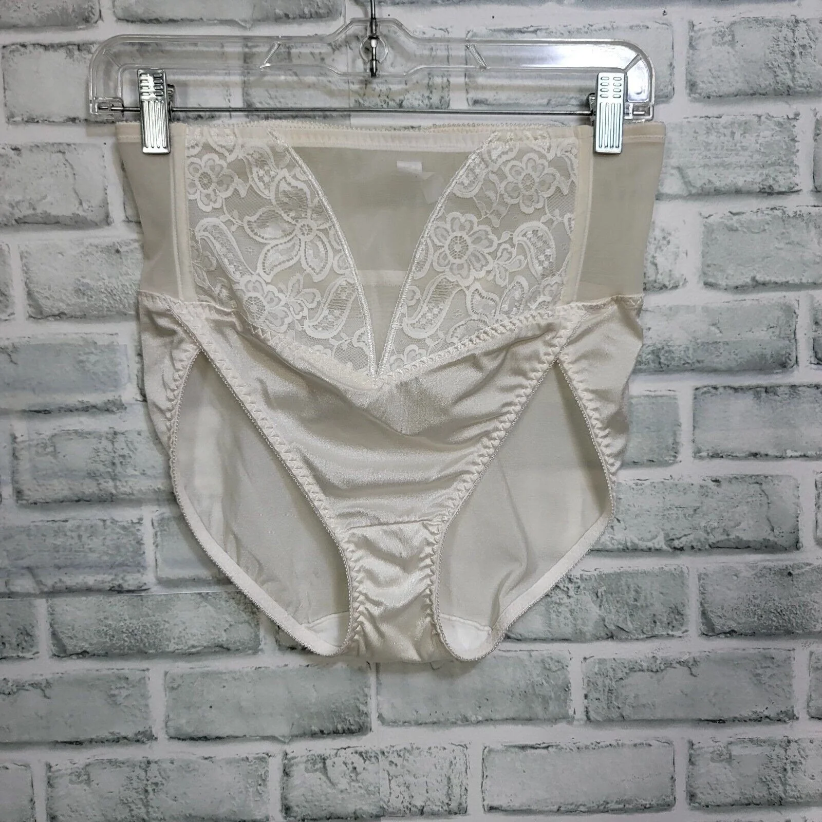 Soft Skins Boned Waist Cream Lace Nylon Panties By  JCPenney - Image 8